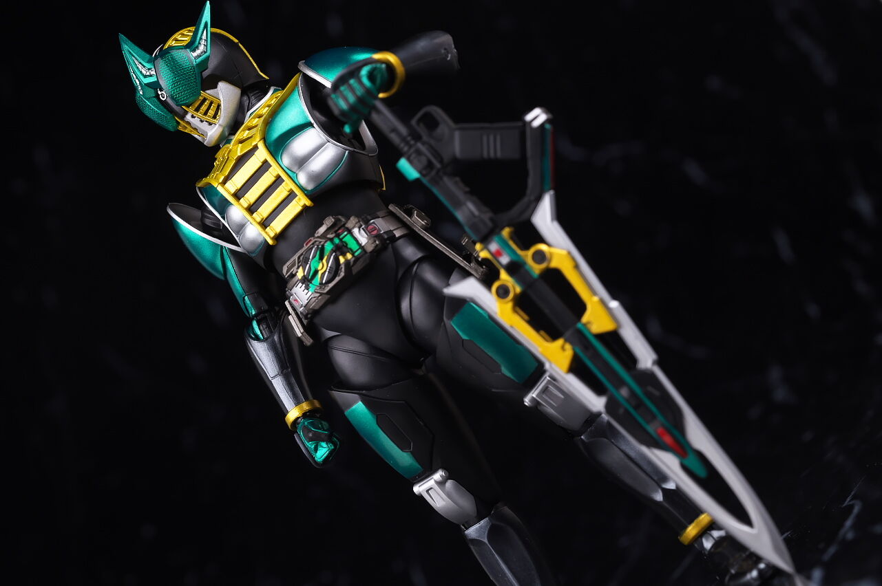 S.H.フィギュアーツ （真骨彫製法） 仮面ライダーゼロノス アルタイル