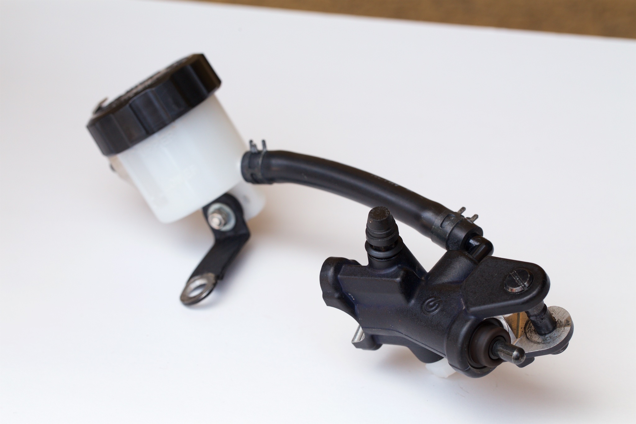 MT-09 YZF-R1セミラジアルマスターシリンダー装着！ : kamarin.net