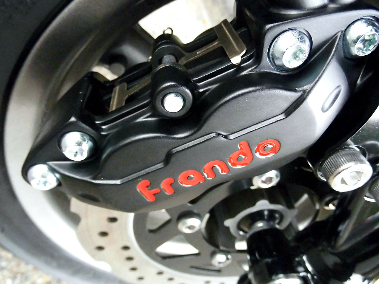 シグナスX 3rd 1YP FRANDO 4POT キャリパー 装着 : アウトプットレベル