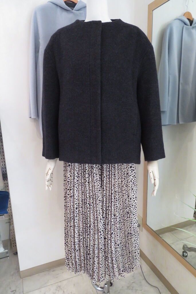 ボールジィ、ウールパイルミルド ビルドネックショートコート : VOYAGE