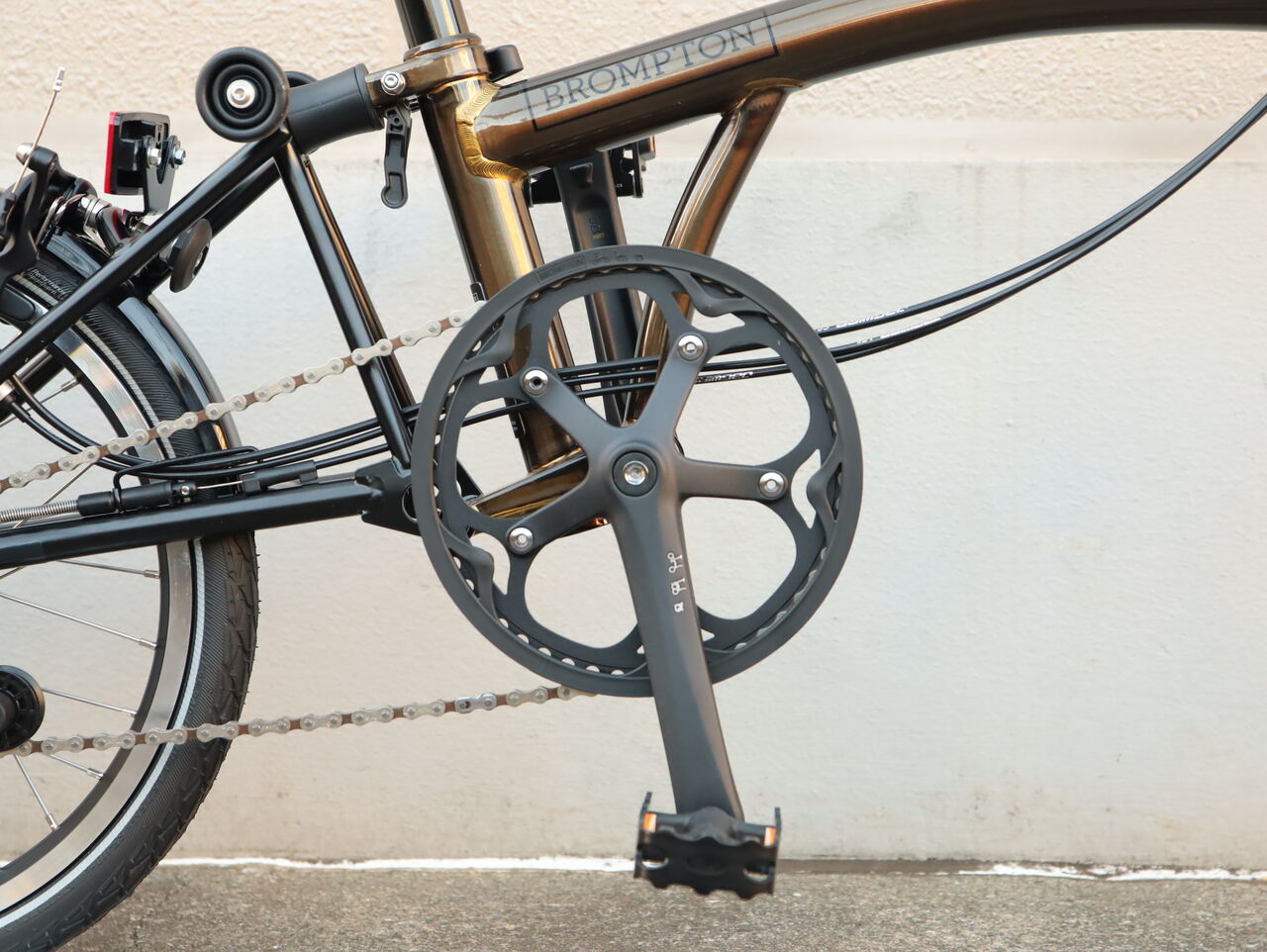 BROMPTON「ブラックラッカー」入荷しました : wadacycle news