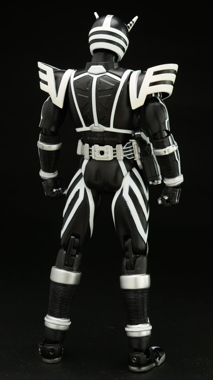 バンダイ S.H.フィギュアーツ 仮面ライダーデルタ レビュー : きんけつ