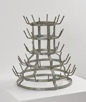 マルセル・デュシャンのレディ・メイド 《泉》 《瓶乾燥機