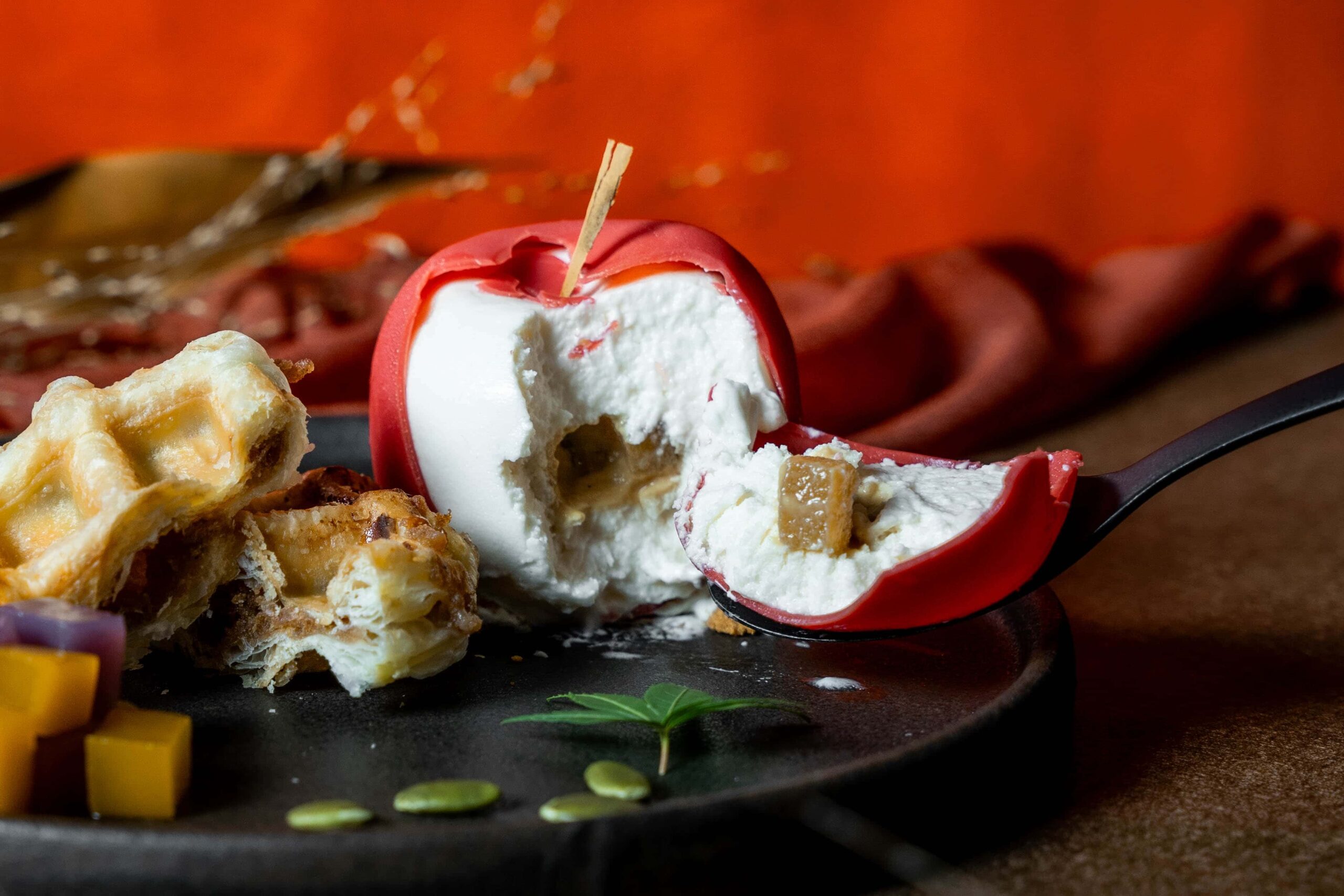 旬の味覚を楽しむ！フレンチシェフが手掛ける、りんごのタルトタタン