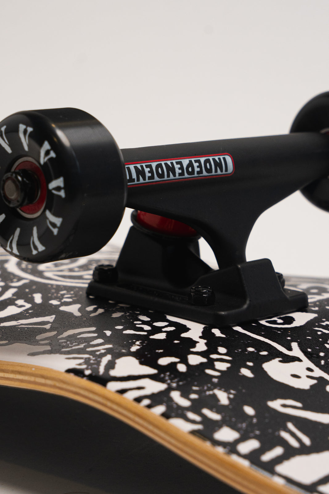 V.S.U. GATE KEEPER SKATE DECK – VLONE