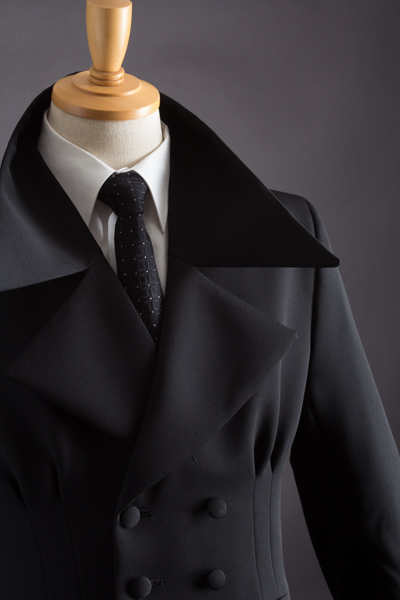 クールな印象、フレアコート 135｜Flare Coat｜着丈の長いロングコート