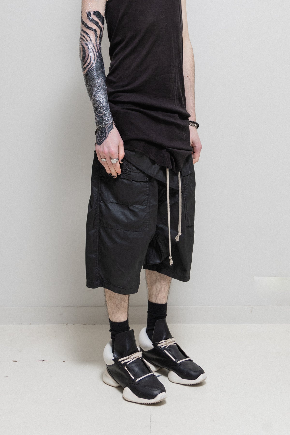 RICK OWENS DRKSHDW - SS15 Memphis waxed shorts – L'OBSCUR
