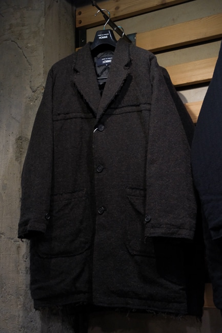 縮絨と中綿、コラボレーションの彩るHOMMEの冬。