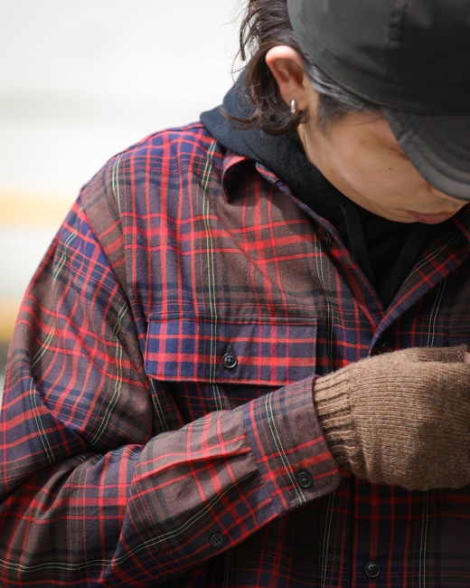 BROWN by 2-tacs Regular collar