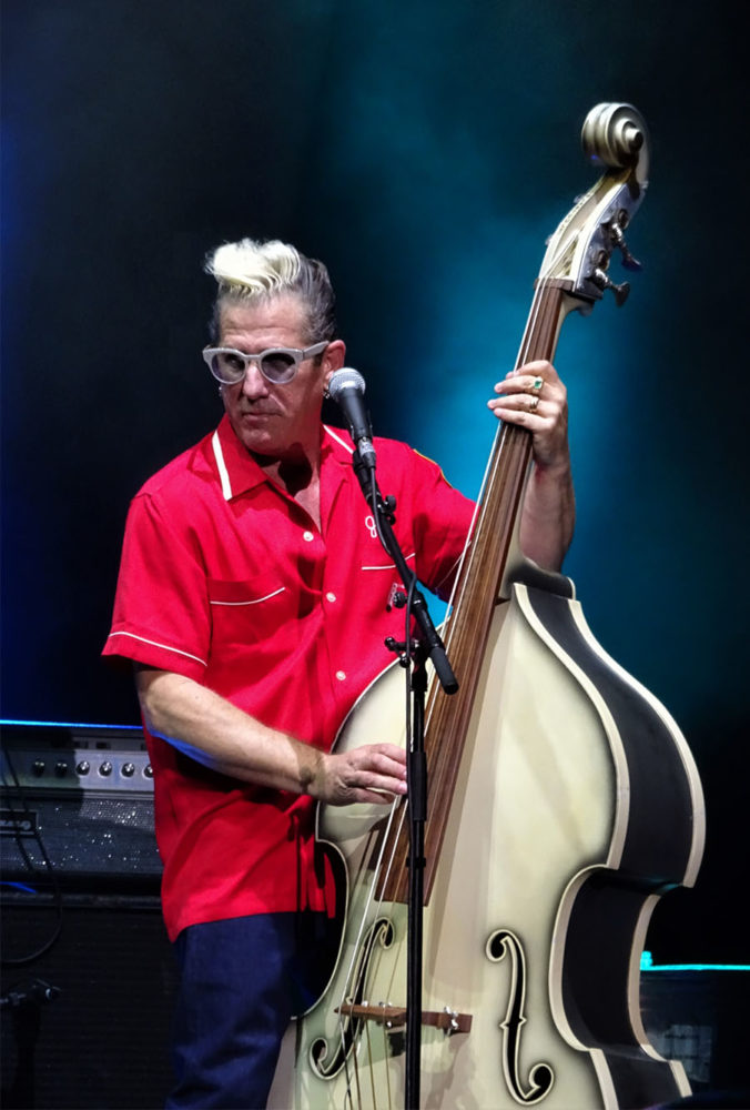 Stray Cats: Manchester Apollo - live review