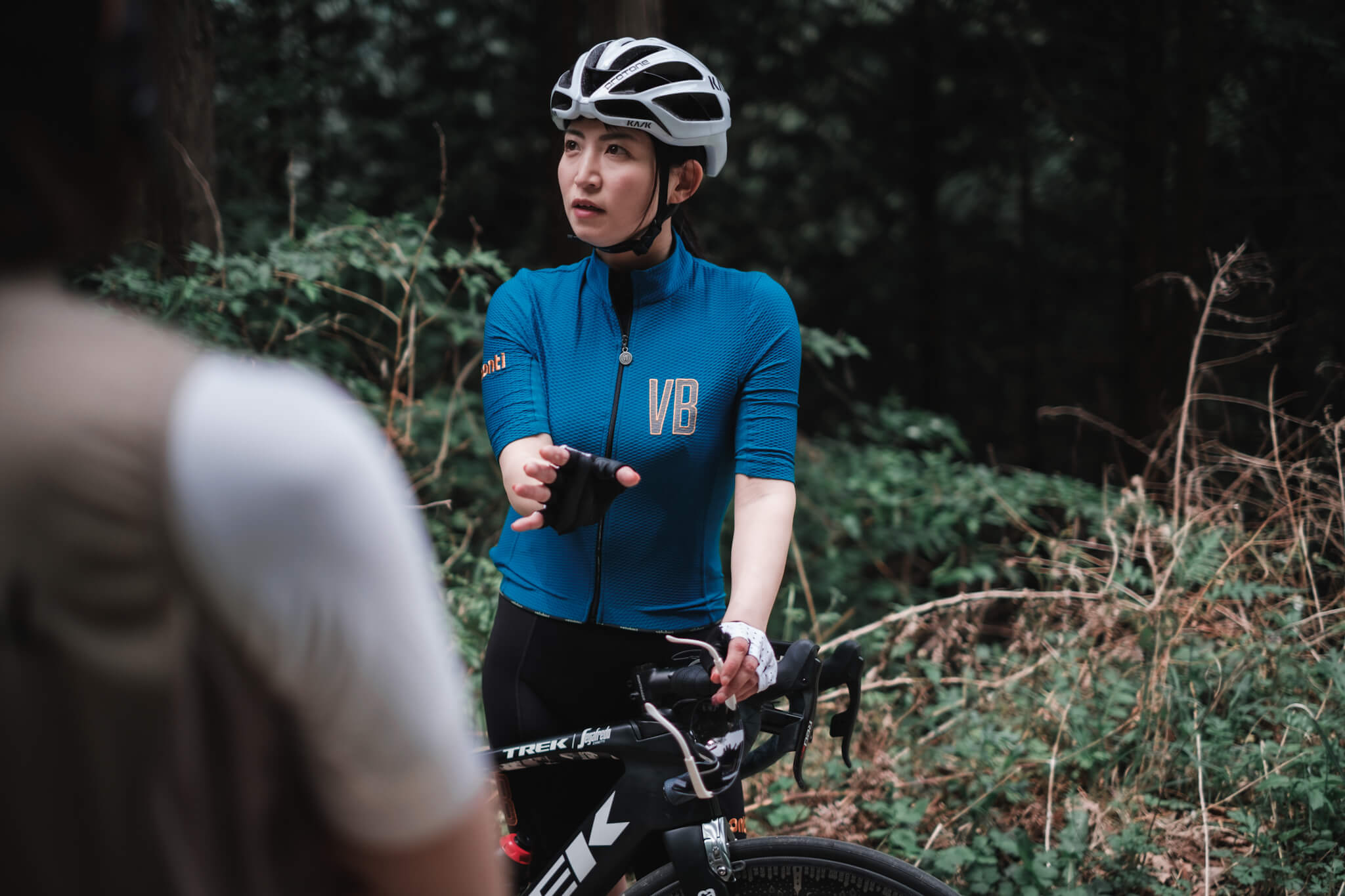 美しくドレスアップ。「Velobici」モンティコレクションで山を街を駆け