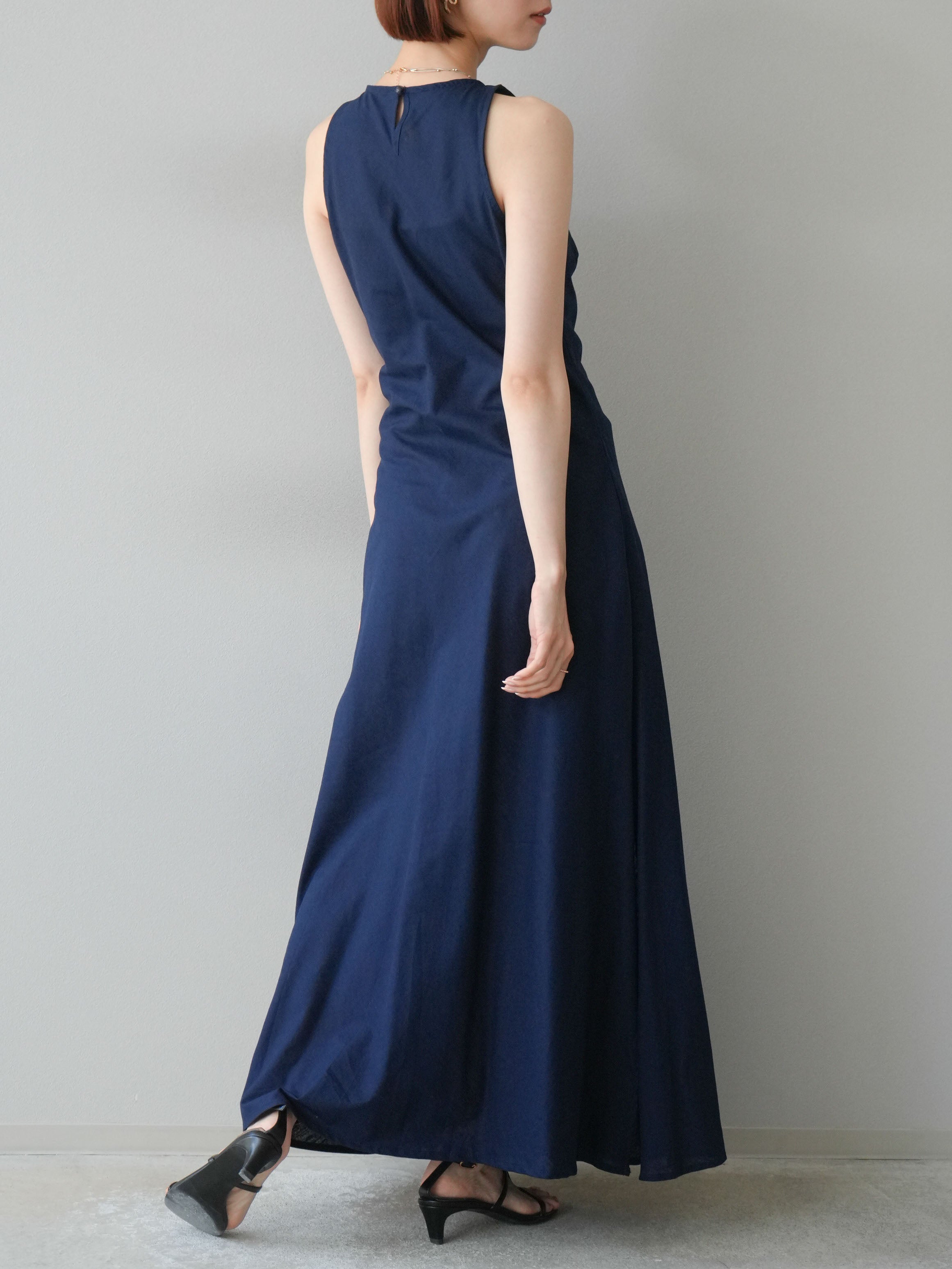 予約]リネンタッチノースリーブワンピース/ネイビー – Lumier