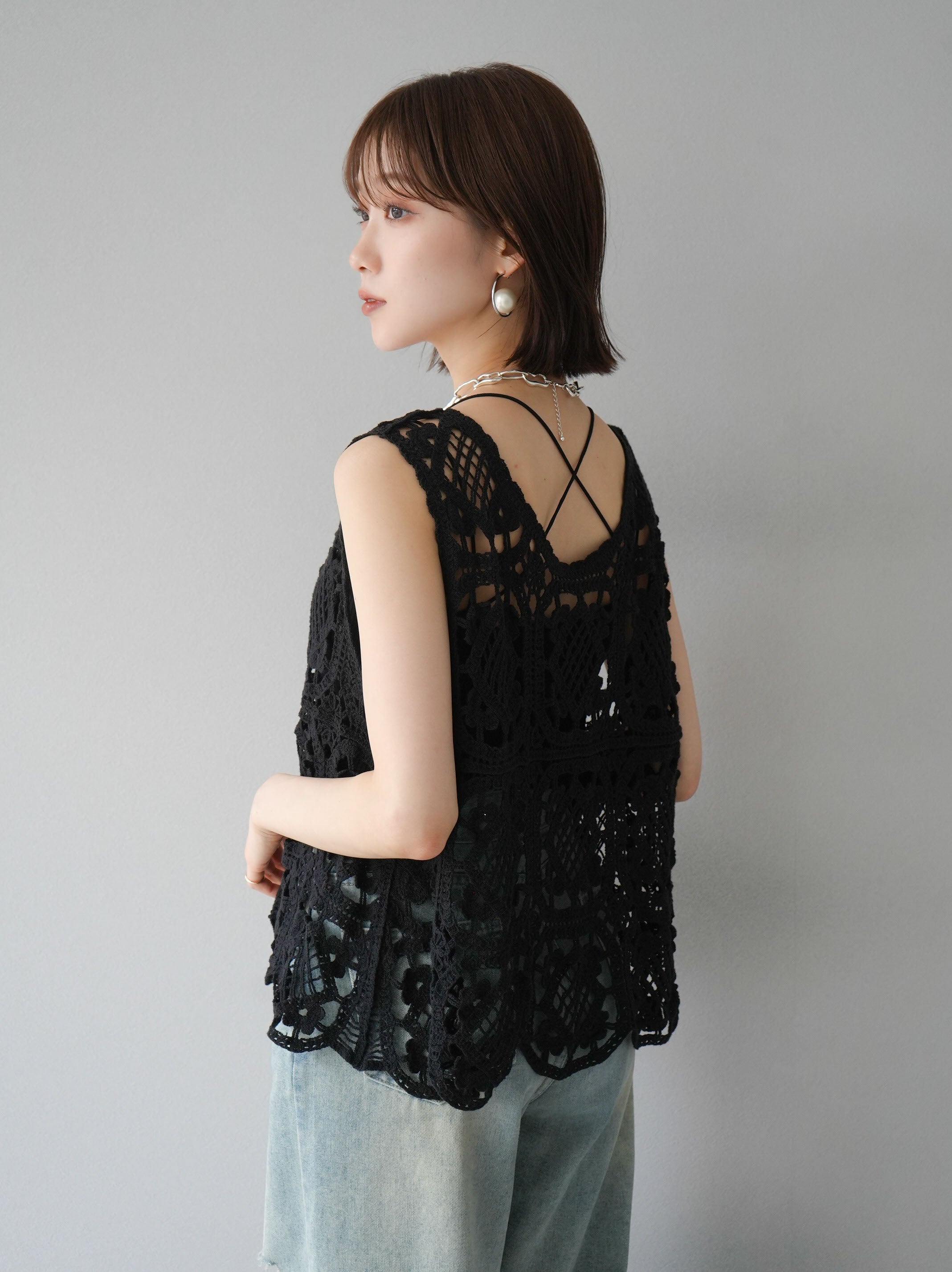 予約]クロシェレースニットタンクトップ/ブラック – Lumier