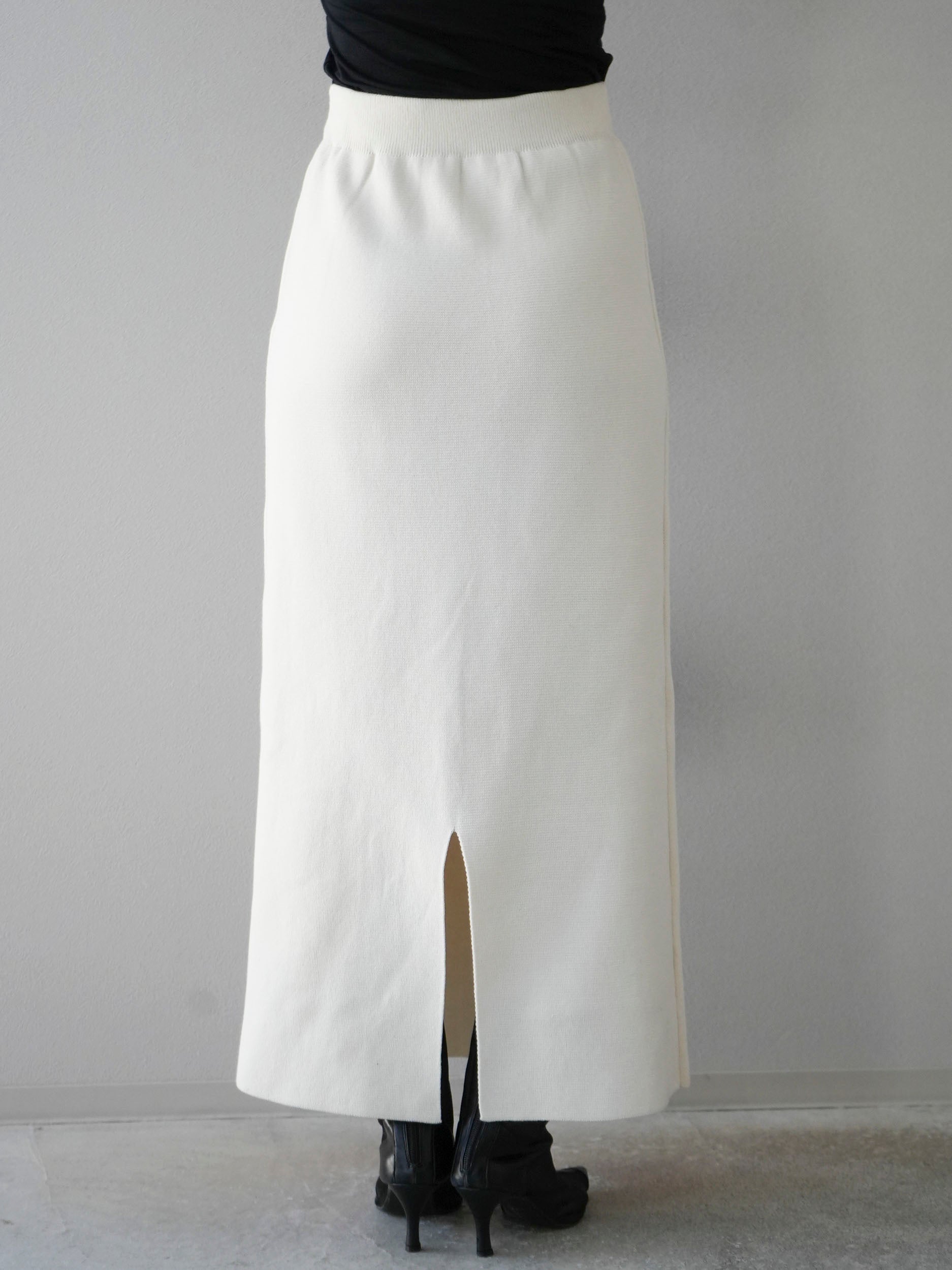 予約]コード刺繍コットンニットタイトスカート/アイボリー – Lumier