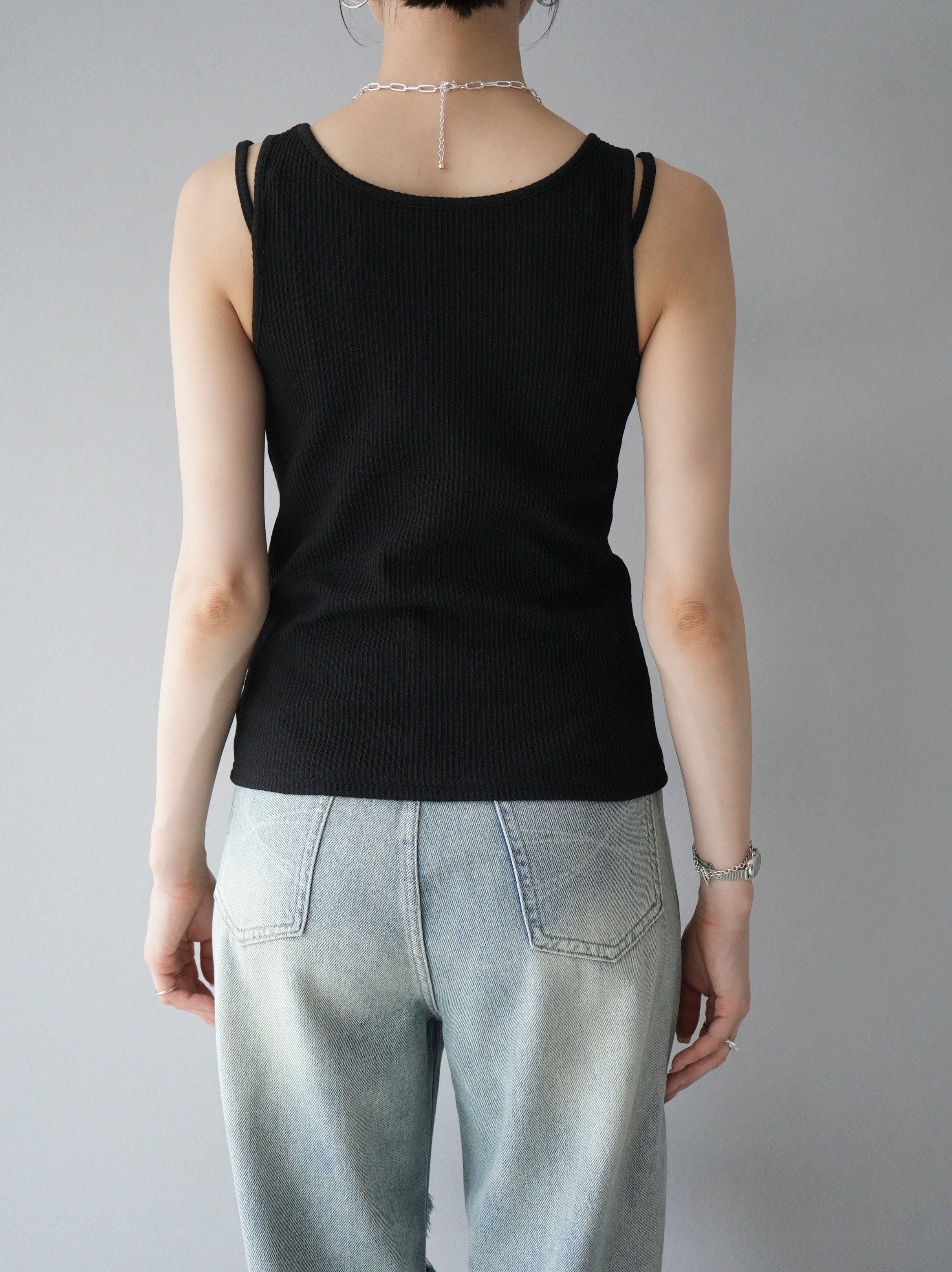 予約]ロゴタンクトップ/ブラック – Lumier