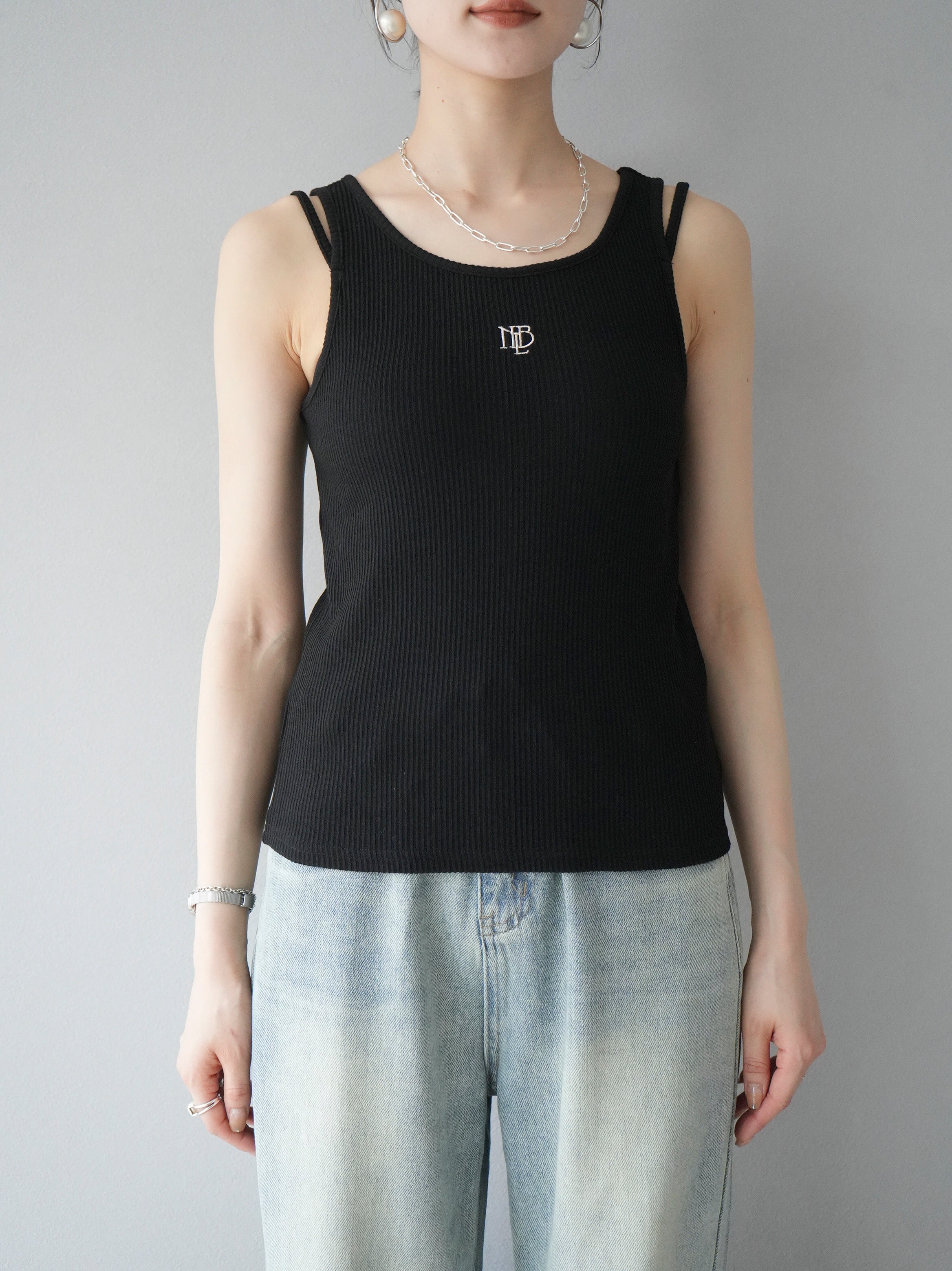 予約]ロゴタンクトップ/ブラック – Lumier