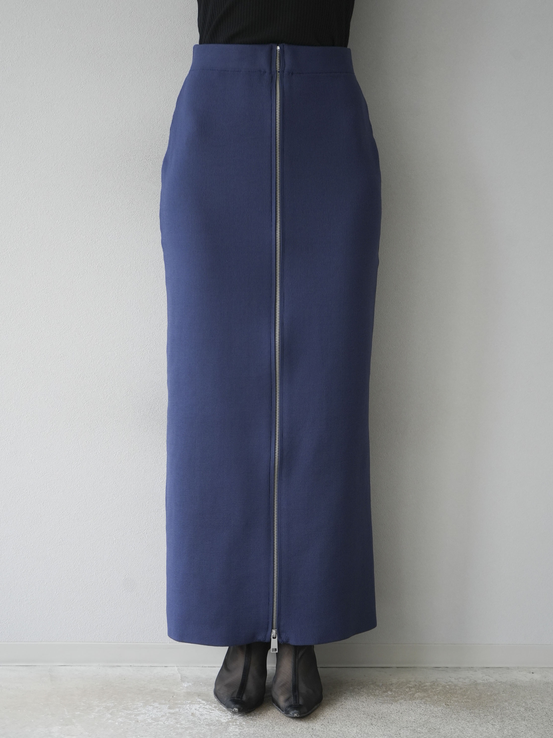 予約]フロントジップニットタイトスカート/ネイビー – Lumier