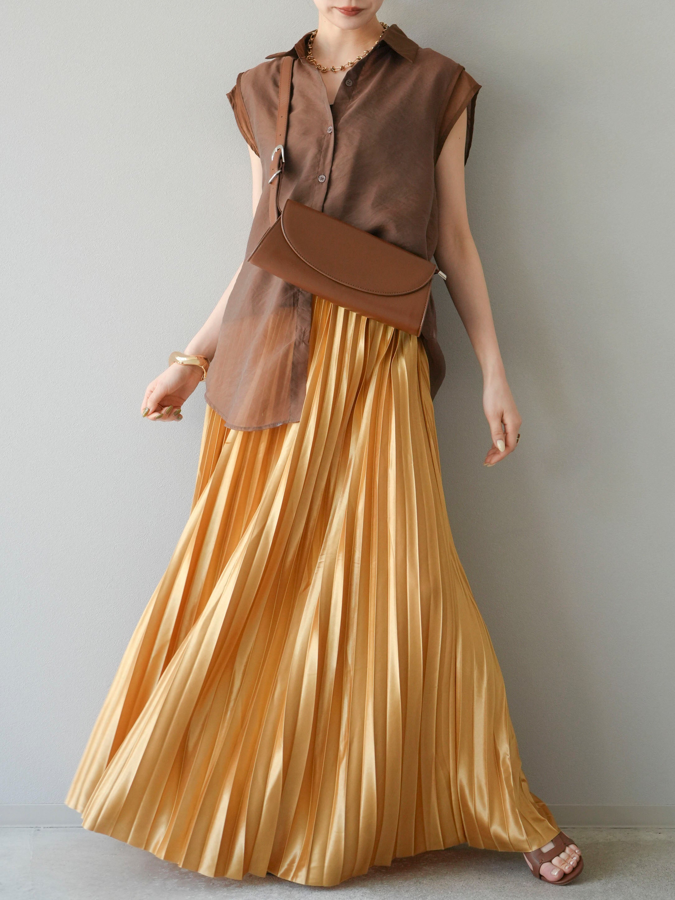 予約]サテンプリーツマキシスカート/マスタード – Lumier