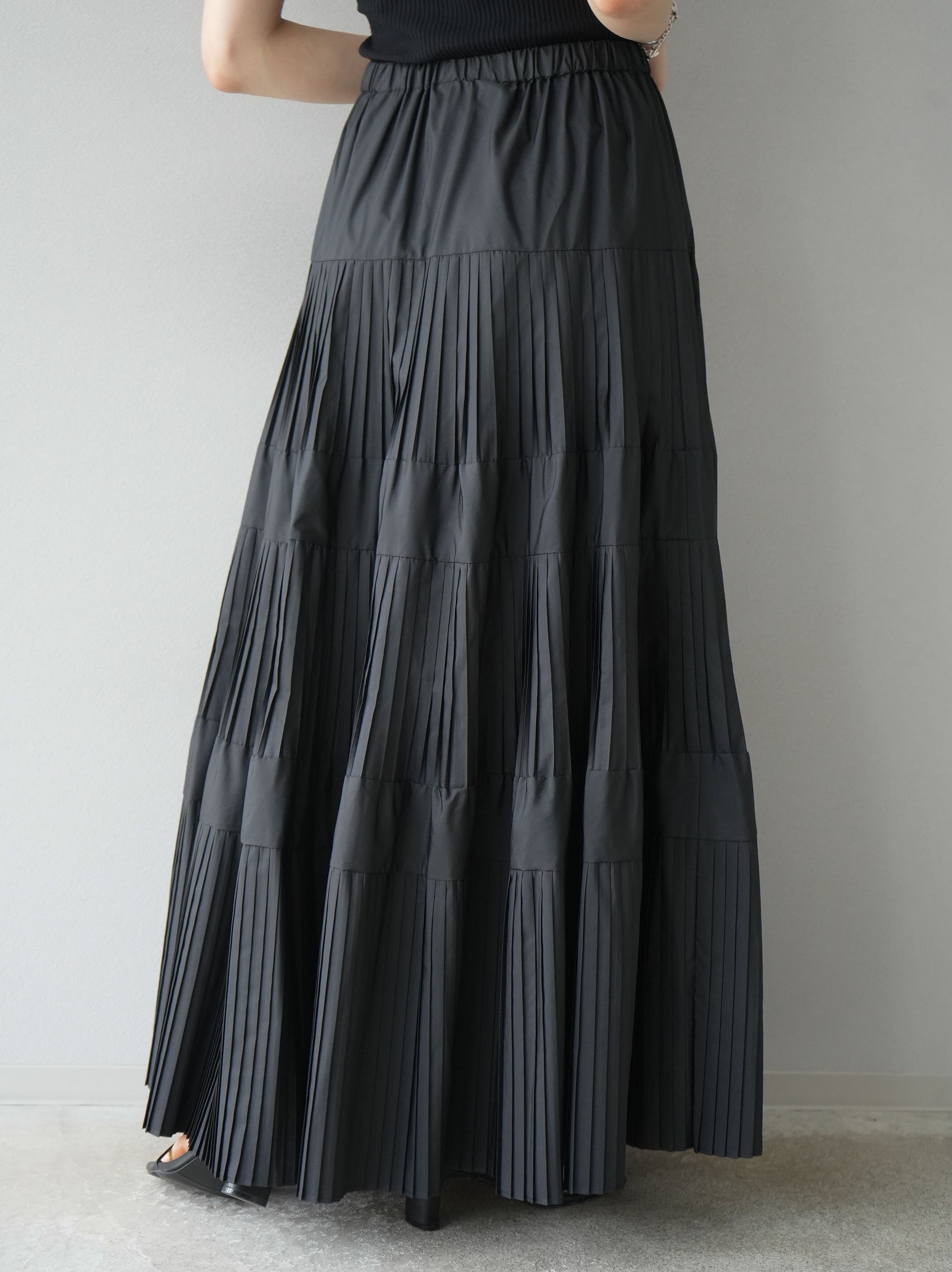 予約]プリーツティアードスカート/ブラック – Lumier