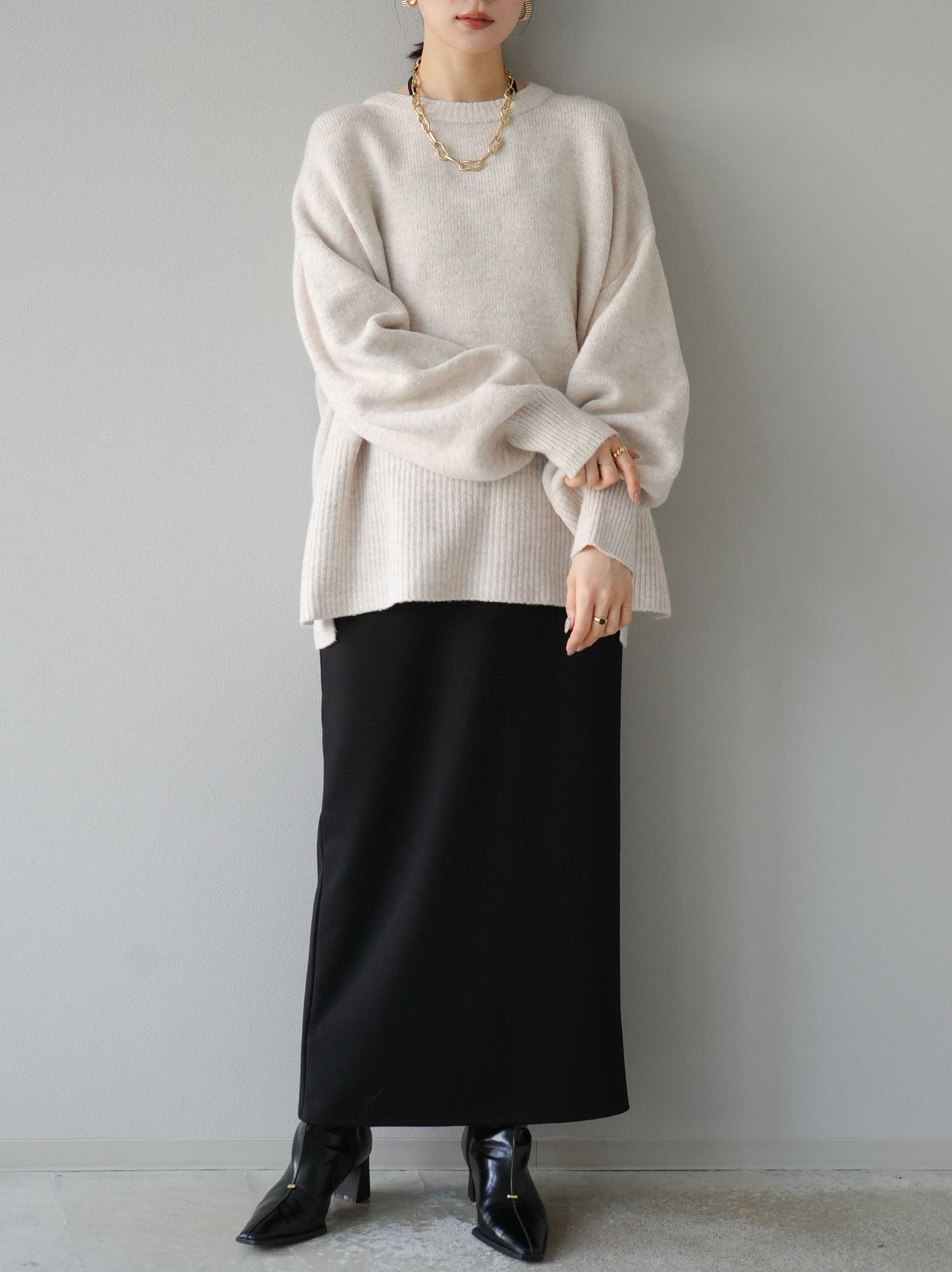 予約]サイドスリットクルーネックニットプルオーバー/オートミール