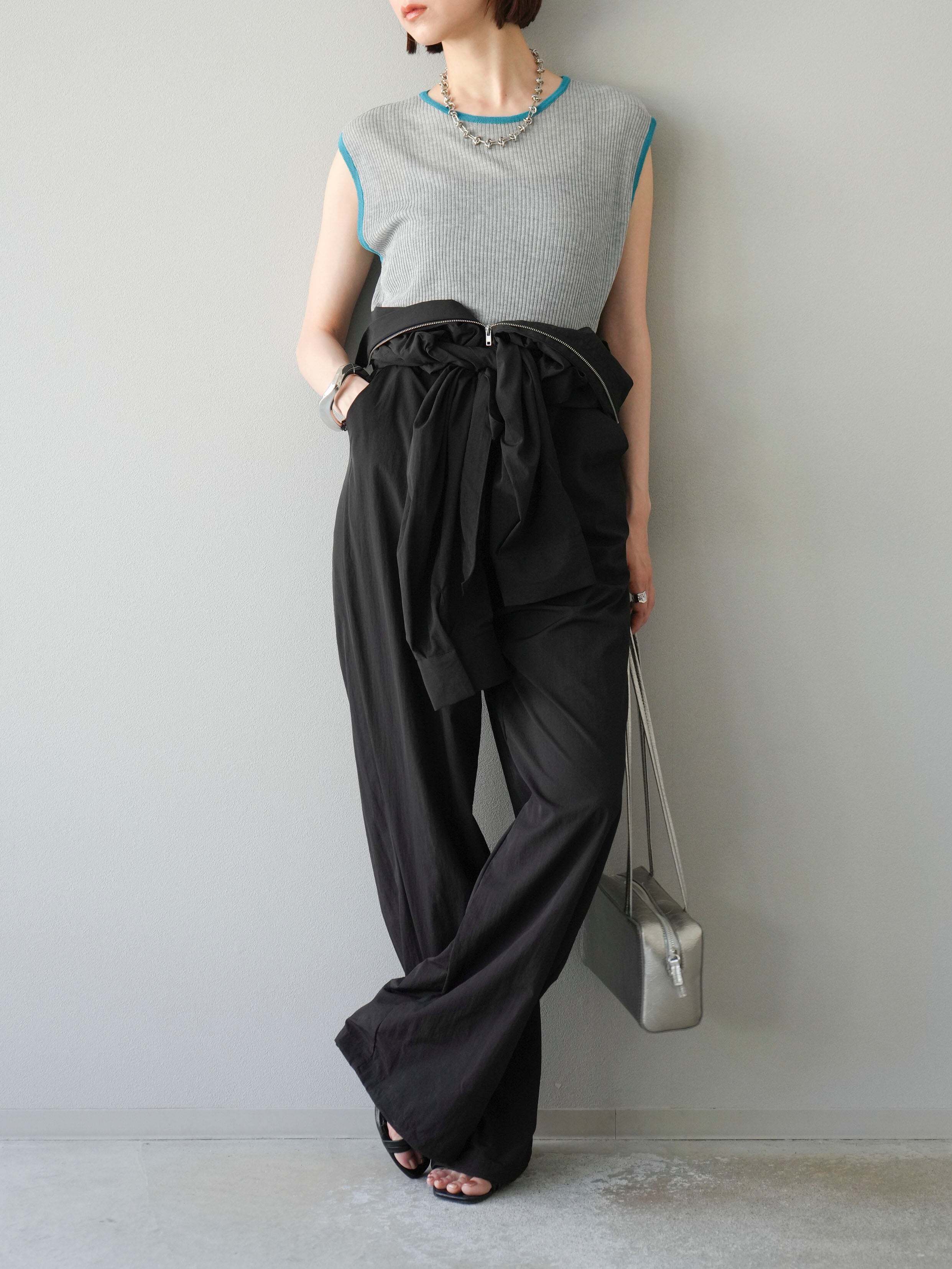 予約]ナイロンジャンプスーツ/ブラック – Lumier