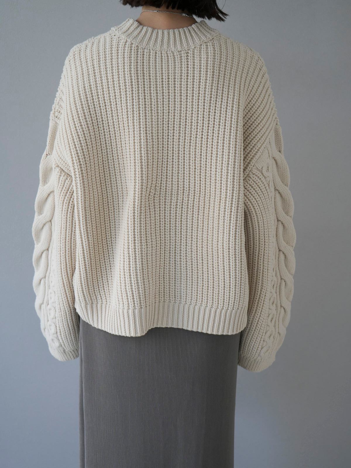 予約]ミックスケーブルポリエステルニットプルオーバー/アイボリー