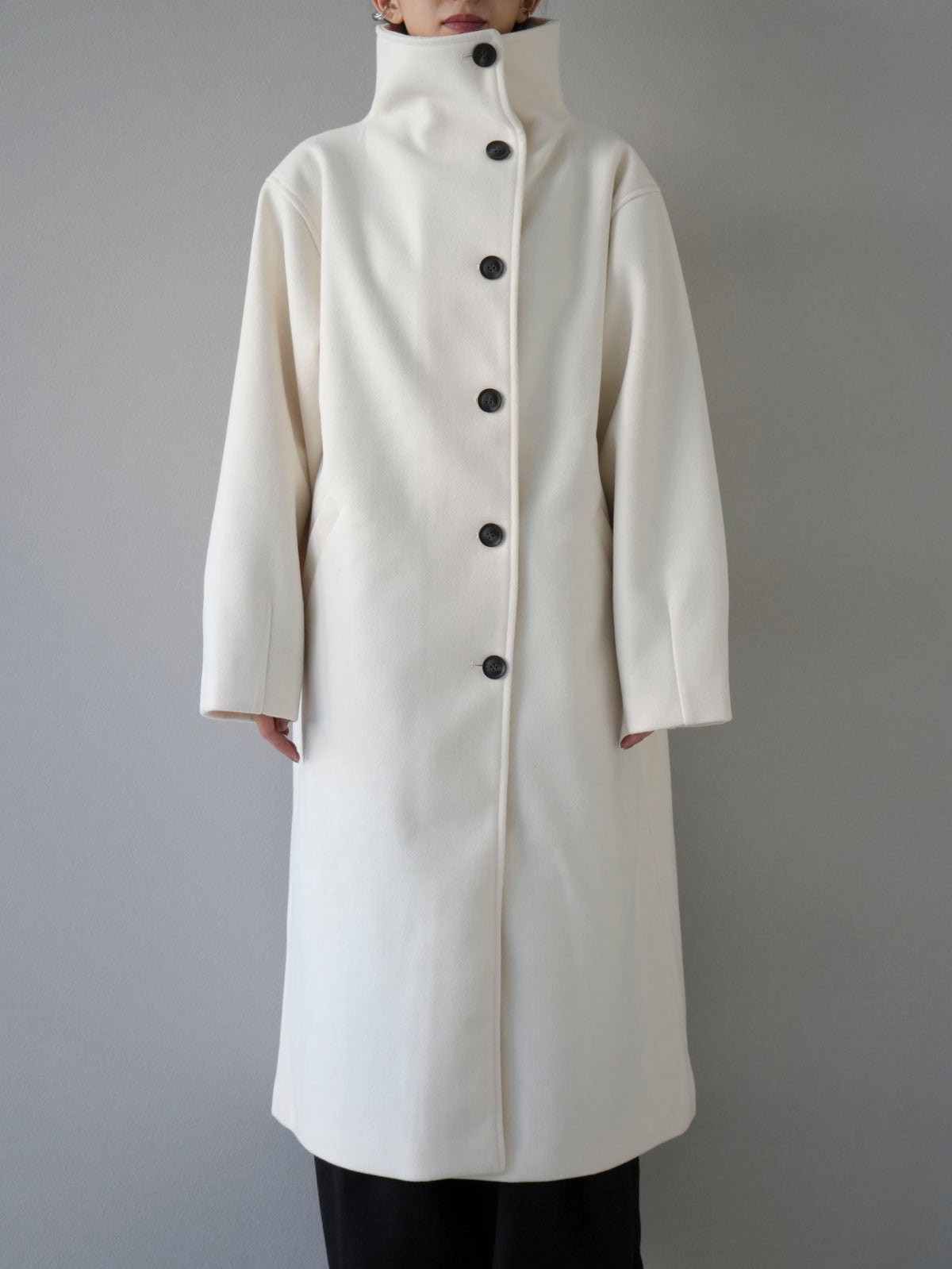 予約]ウールタッチビッグスタンドロングコート/アイボリー – Lumier