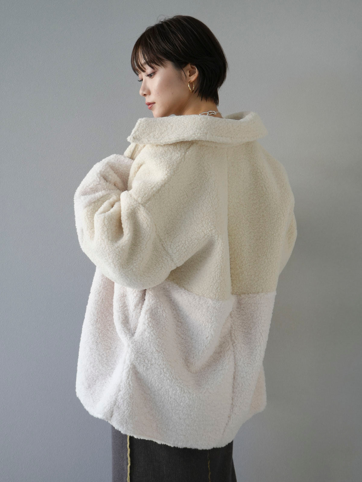 予約]フェイクムートン切替ジップショートコート/アイボリー – Lumier