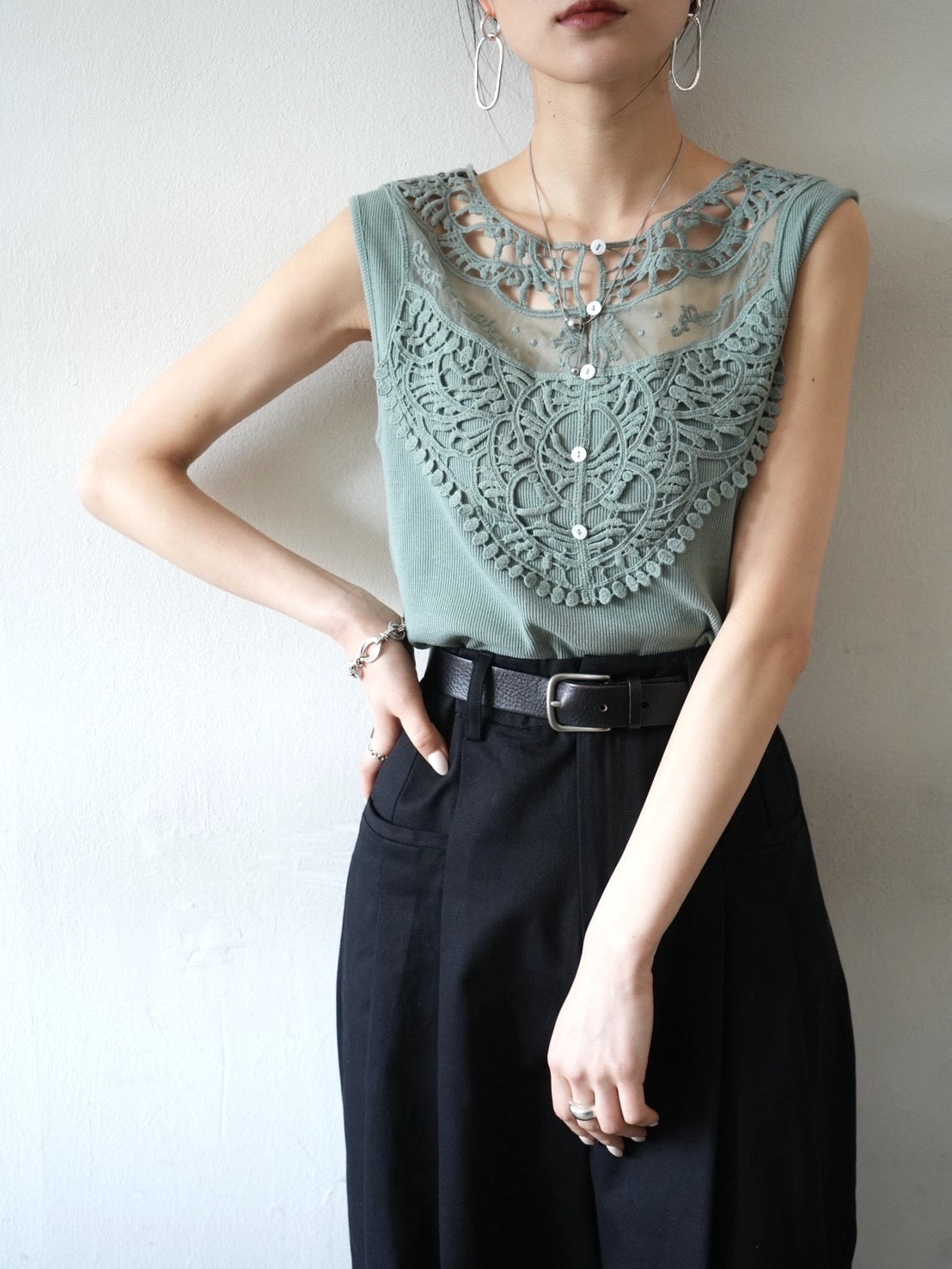 デザインレースタンクトップ/グリーン – Lumier