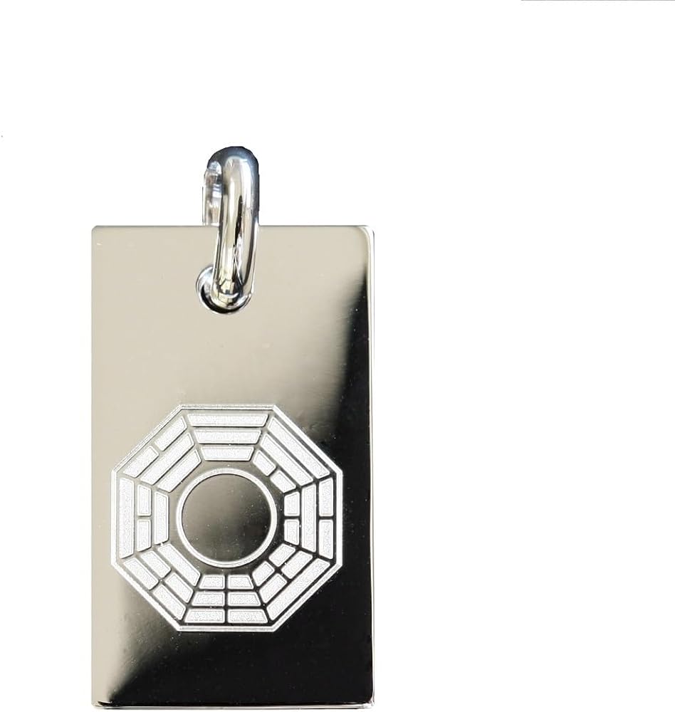 Amazon.co.jp: [日本黎明社] 八卦鏡ペンダント 純銀製 祈祷済 風水の