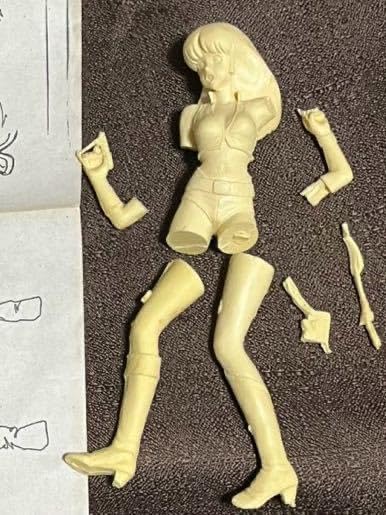 Amazon.co.jp: ダーティペア ユリ&ケイ 2個セット ガレージキット