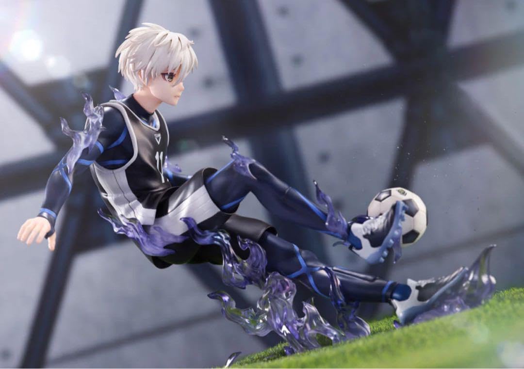 Amazon | ブルーロック 凪 誠士郎 1/7スケールフィギュア FuRyu 完全