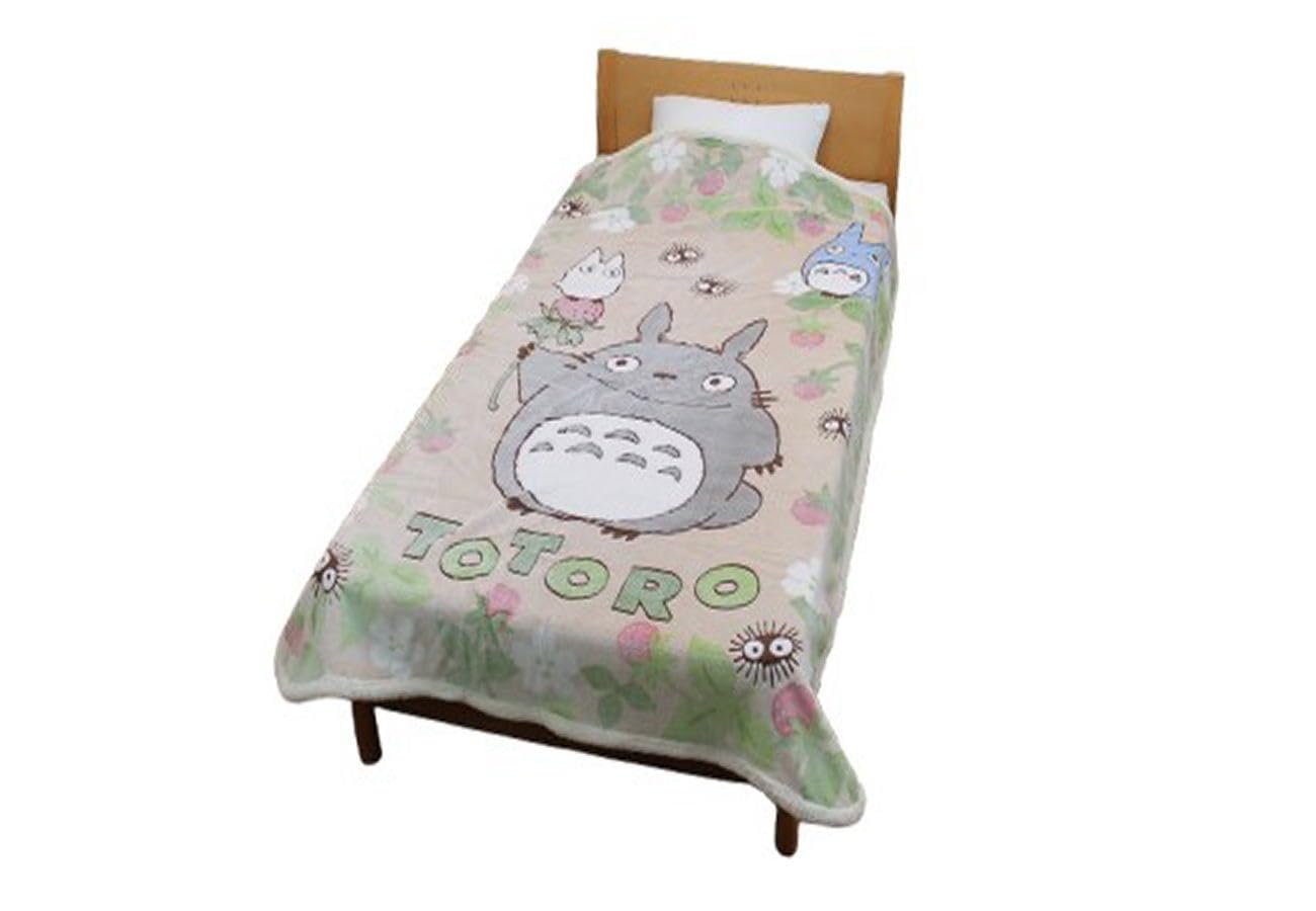 Amazon｜トトロ 毛布 となりのトトロ 「いちご見つけた」シングル毛布