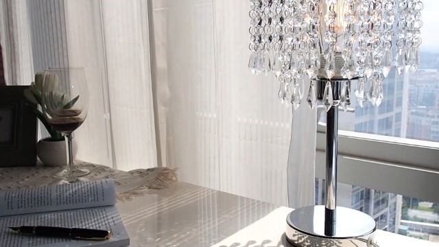 Amazon.co.jp : Cerdeco 華やかなクリスタル エレガントなテーブル