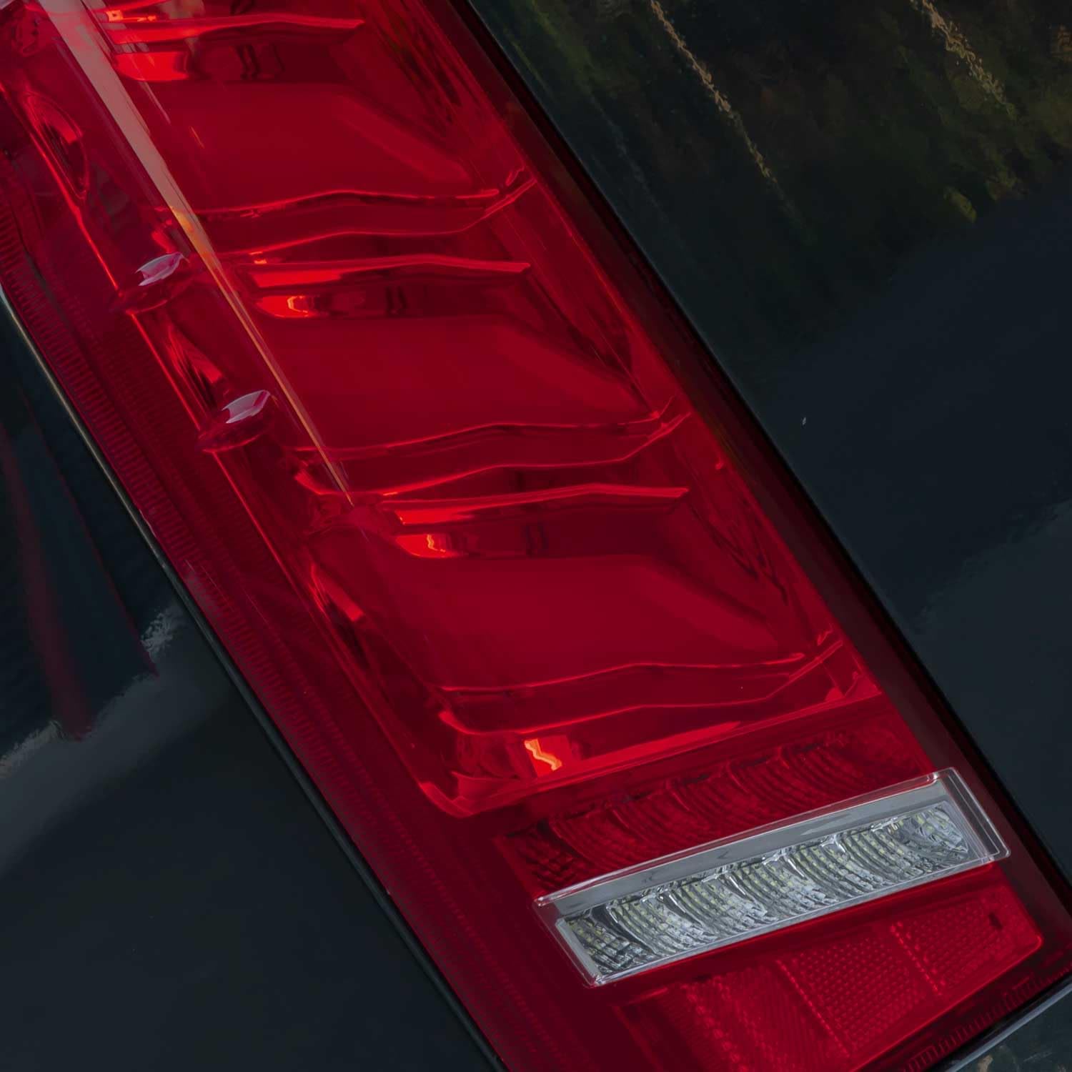 valenti 200 Series Hiace Jewel LED Tail Lamp ULTRA Gamma : Amazon