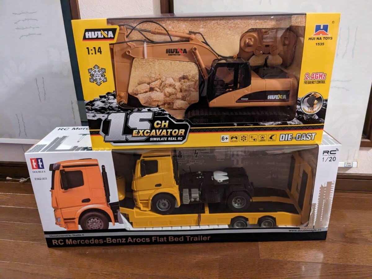 Amazon.co.jp: HULTA 1:14 RCラジコン ショベルカー 15CH 2.4Hz 無線