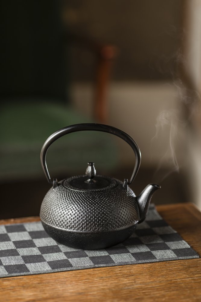 Amazon｜池永鉄工(Ikenaga Iron Works) 鉄瓶 1.4L 南部鉄器 やかん IH