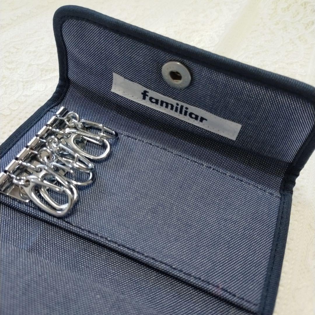 Amazon.co.jp: ファミリア キーケース 刺繍 familiar : ファッション