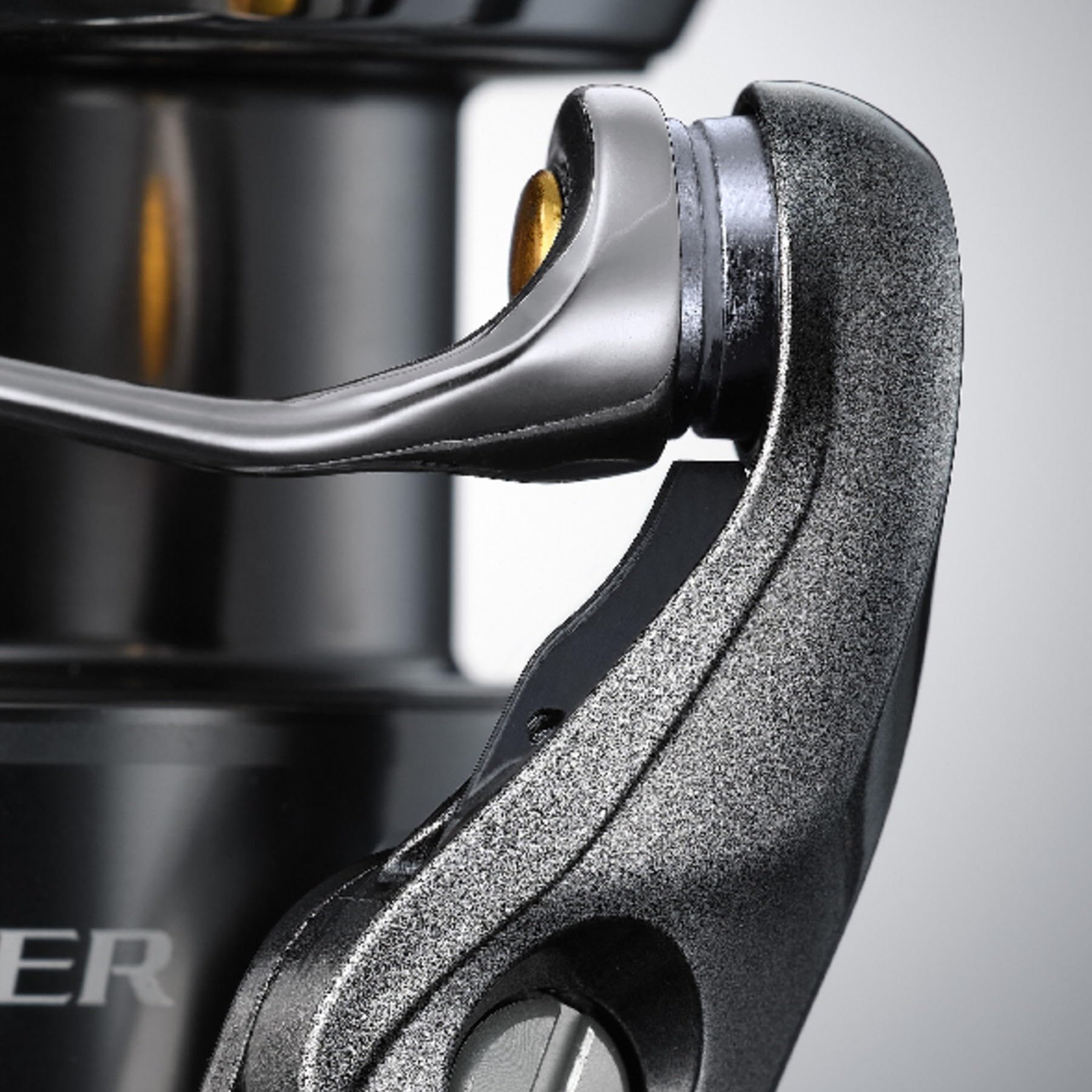 Amazon | スピニングリール 24 ツインパワー 2500SHG | ノーブランド品