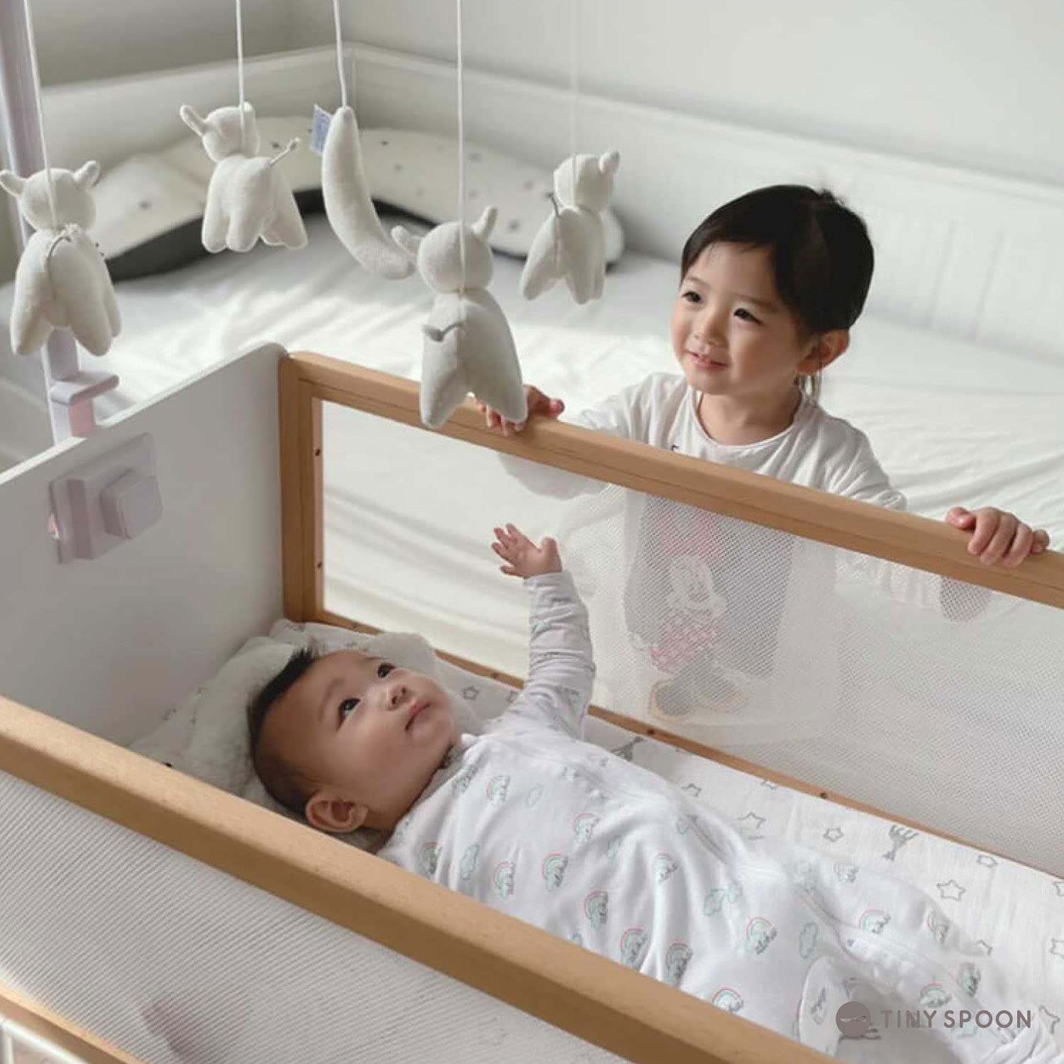 Amazon | トラセリア【ベッドメリー ホワイトシープ】手巻き式