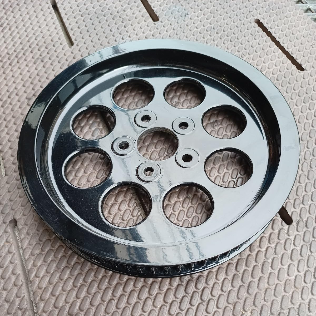 ハーレーリアスプロケット70T＆メッキカバー付属 40225-86A