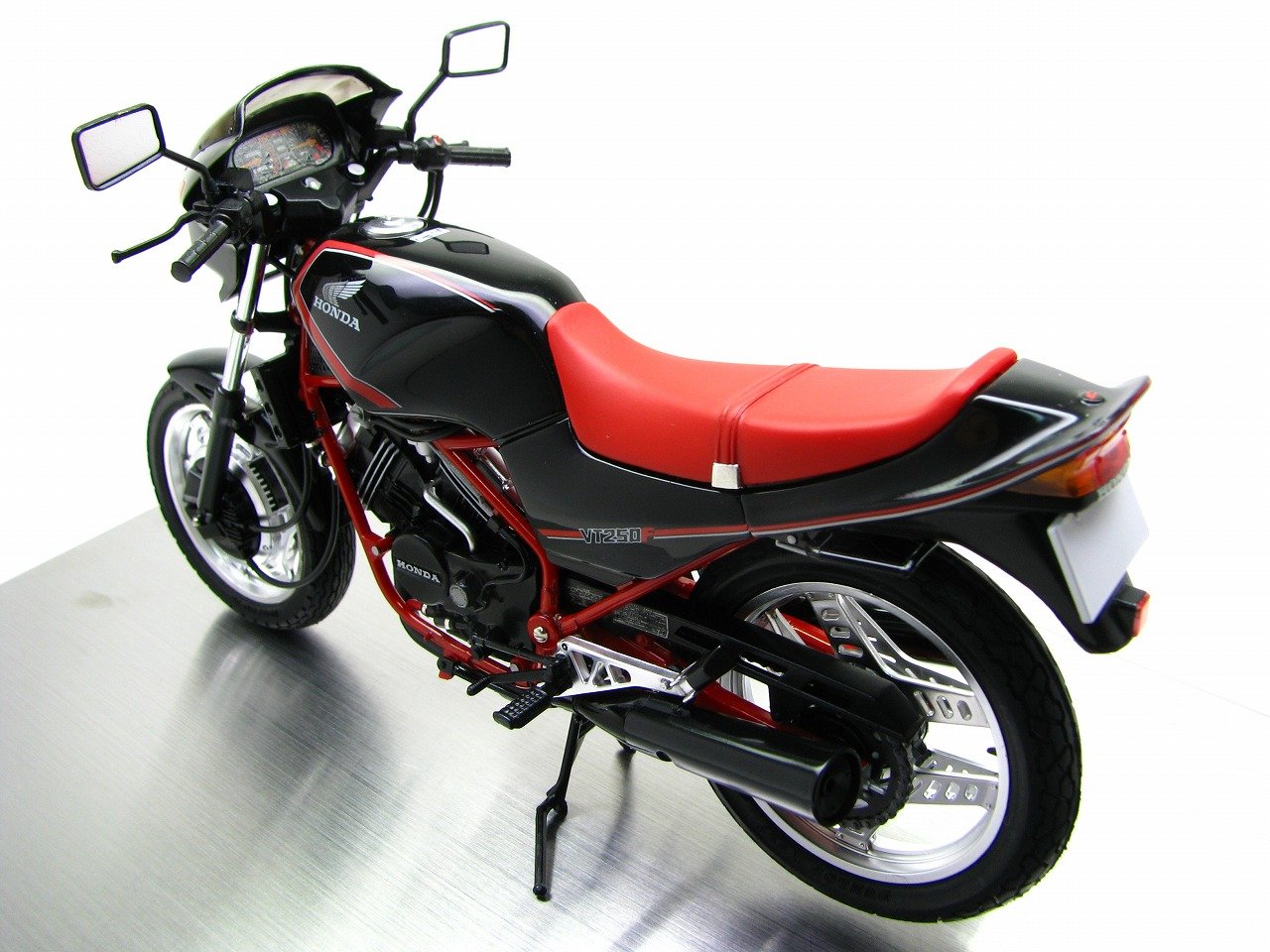 Amazon | タミヤ 1/12 VT250F (1／12 オートバイ:14017