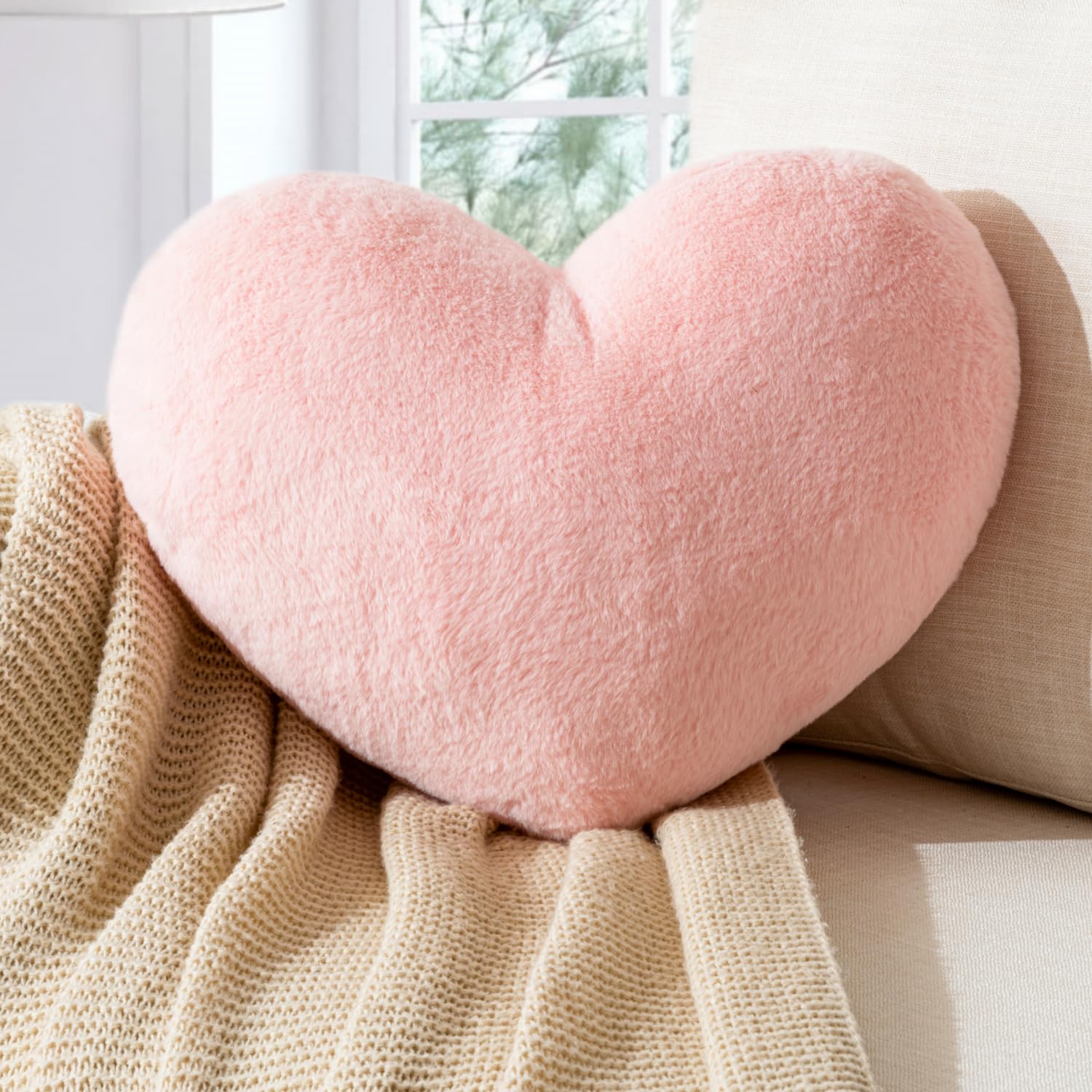 Amazon.com: Vdoioe Heart Pillow Heart Shaped Throw Pillows Super