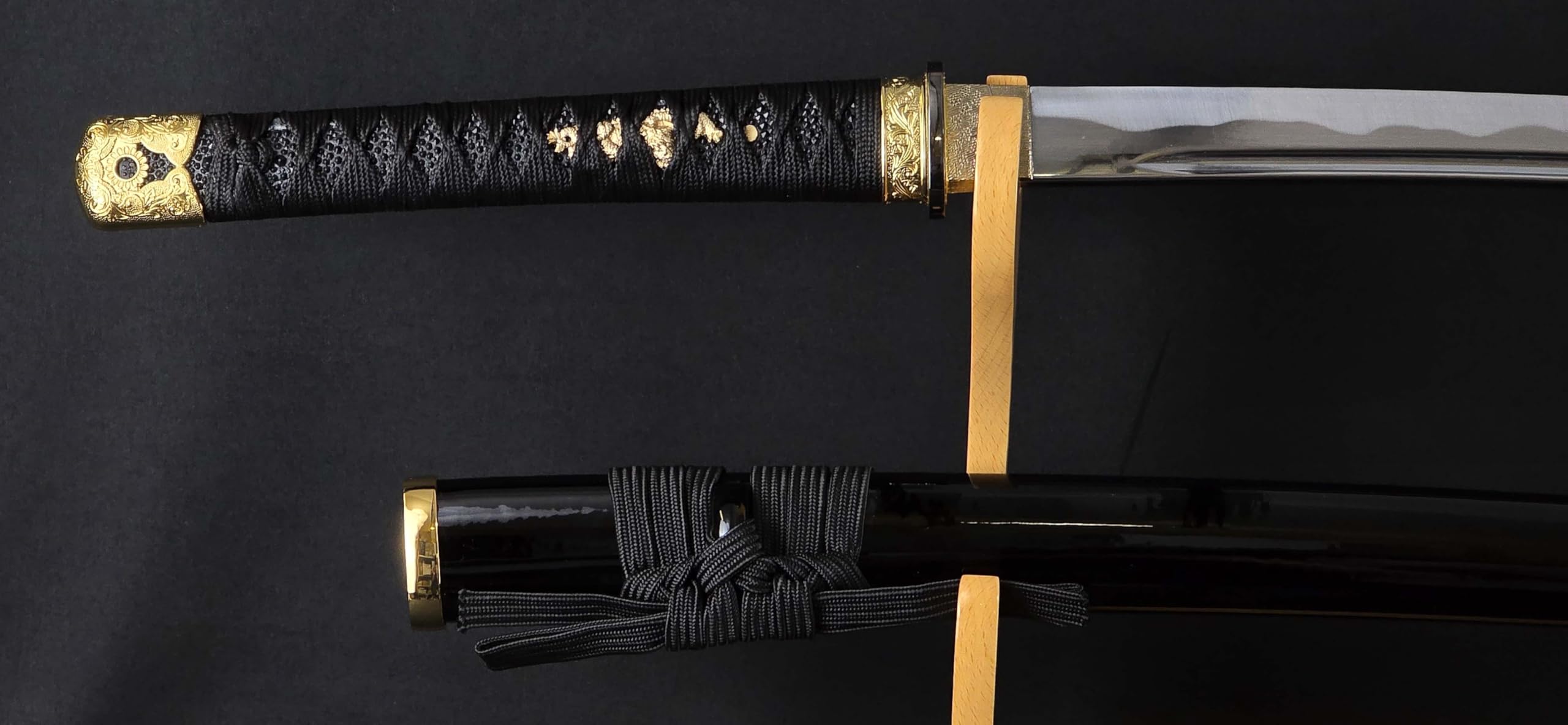 Amazon.co.jp: しのびや.com 模造刀 姫鶴一文字拵え 黒呂鞘 しのびや