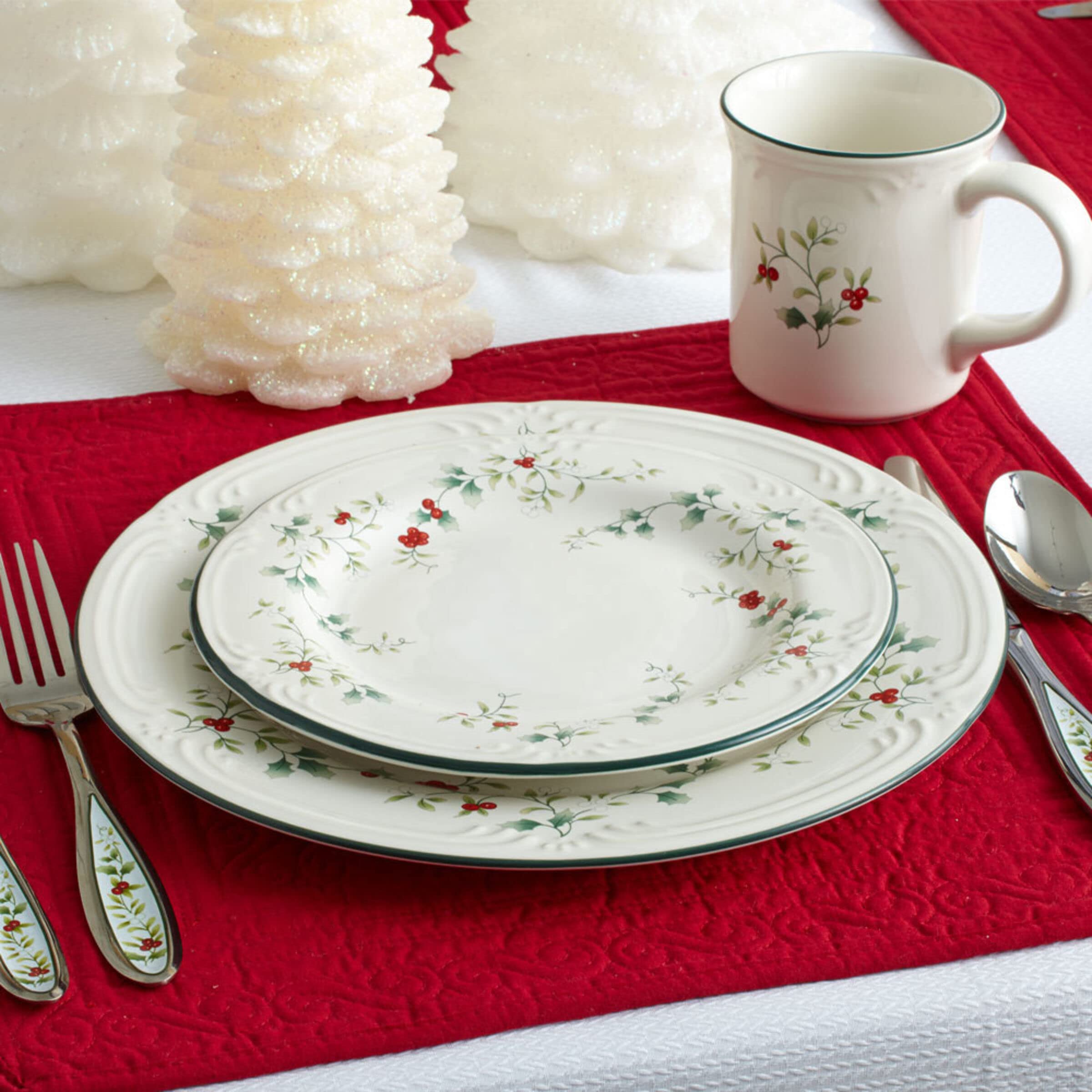 Amazon.com | Pfaltzgraff Winterberry Salad Plates (8-Inch, Set Of