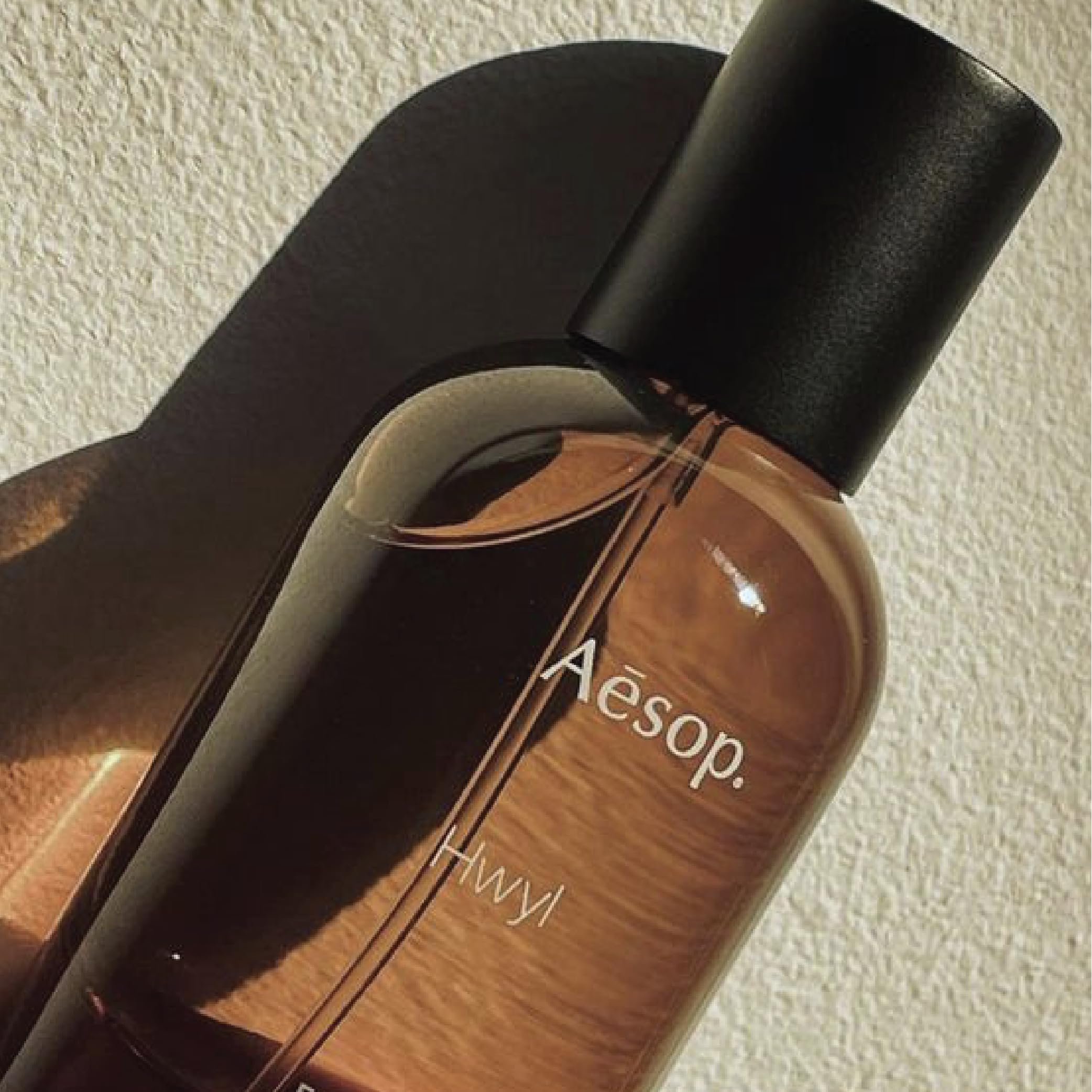 Amazon.com : Aesop Hwyl Eau de Parfum | Smoky, Woody, Vetiver