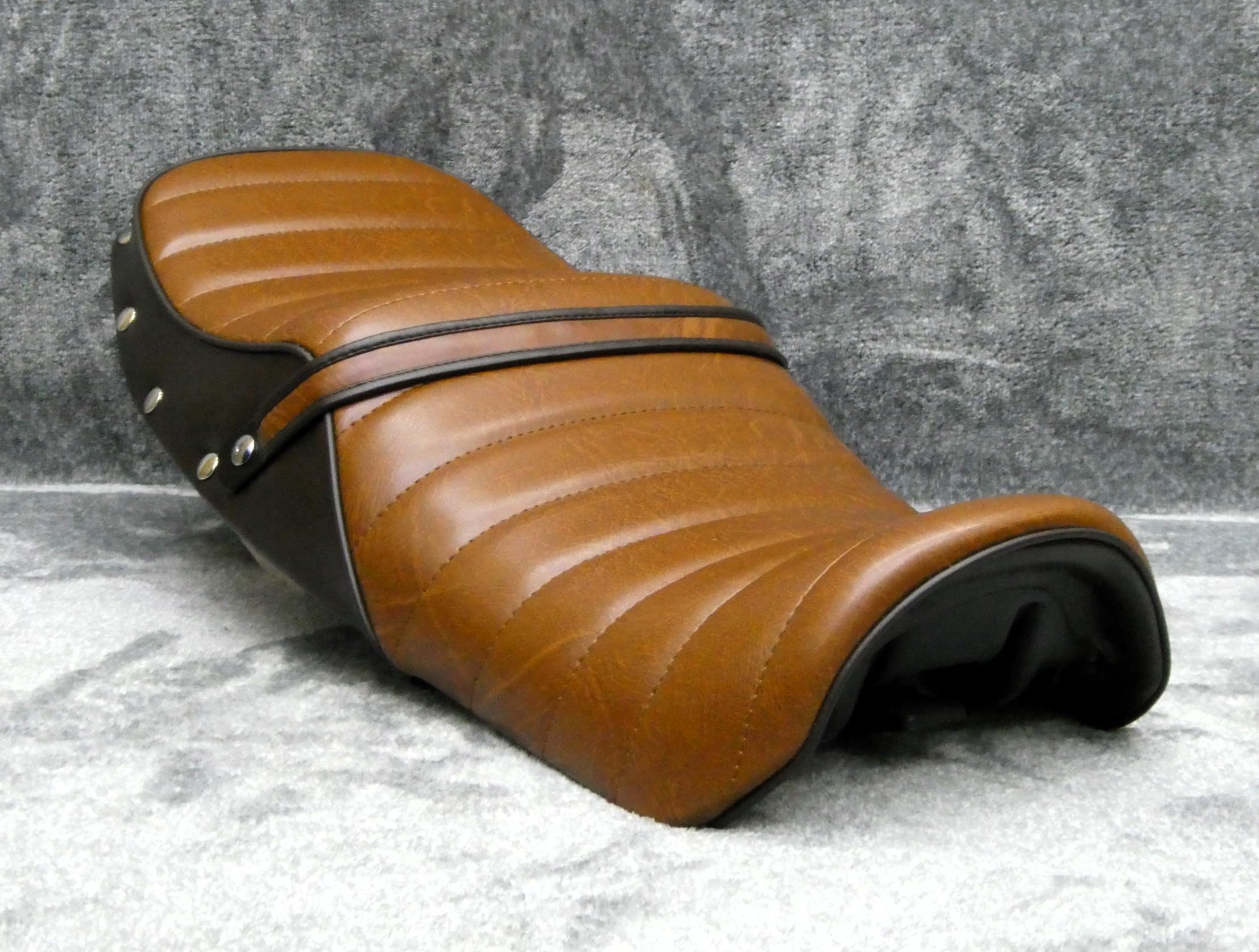 Amazon | XJR400R 後期 タックロールシート (茶 レザー