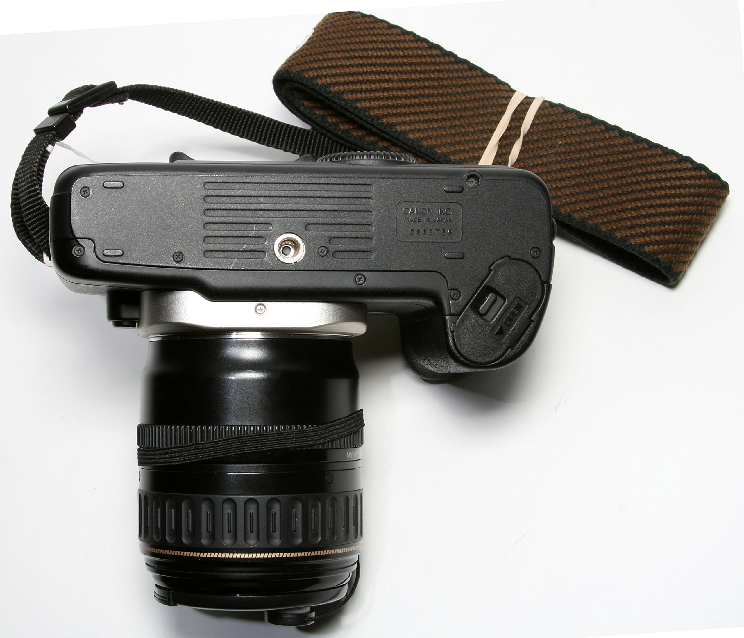 Amazon.com : Canon EOS Elan IIE 35mm SLR Camera Kit w/ 28-80mm