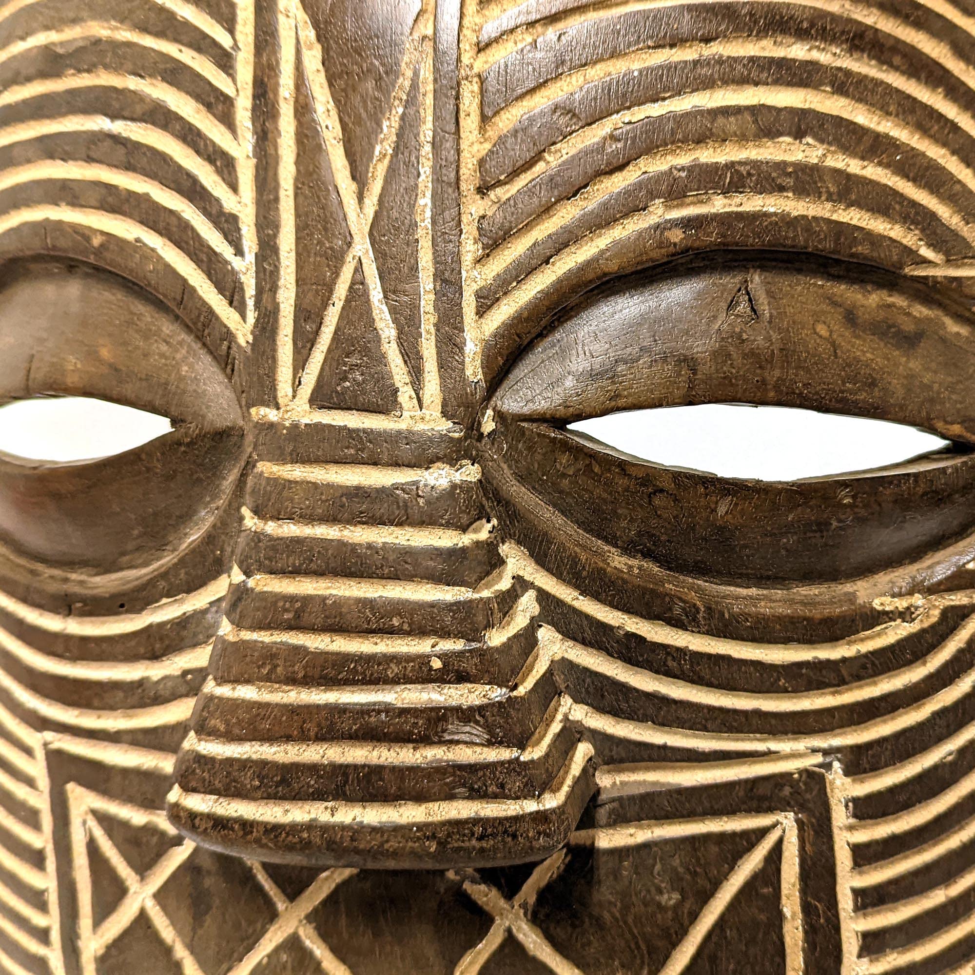 Amazon.co.jp: ソンゲ族マスク 46cm アフリカンアート 仮面 （n010-22