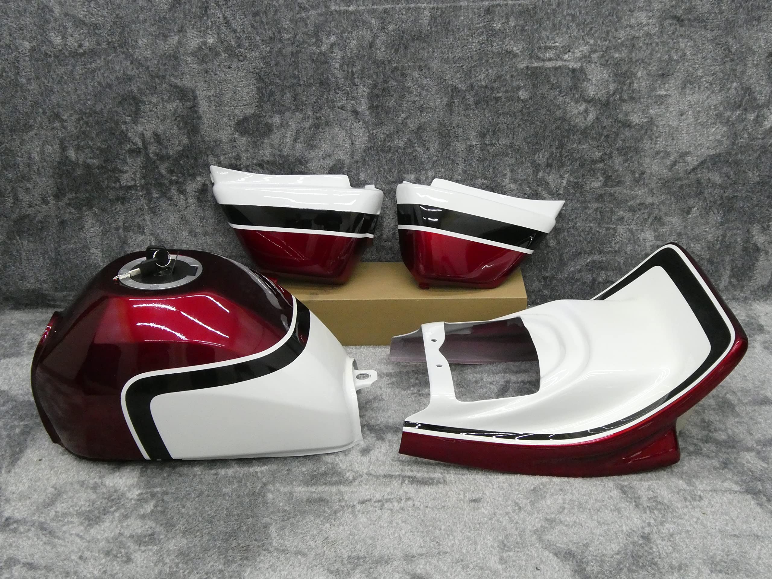 Amazon | エイプ50 外装セット CBX 赤白1型 風 テールランプ付き